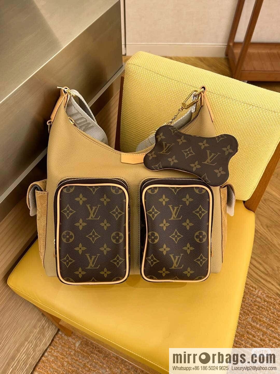 [Boutique‑grade] M12697 presbyopia brown, men's bag messenger bag series HOBO CARGO handbag