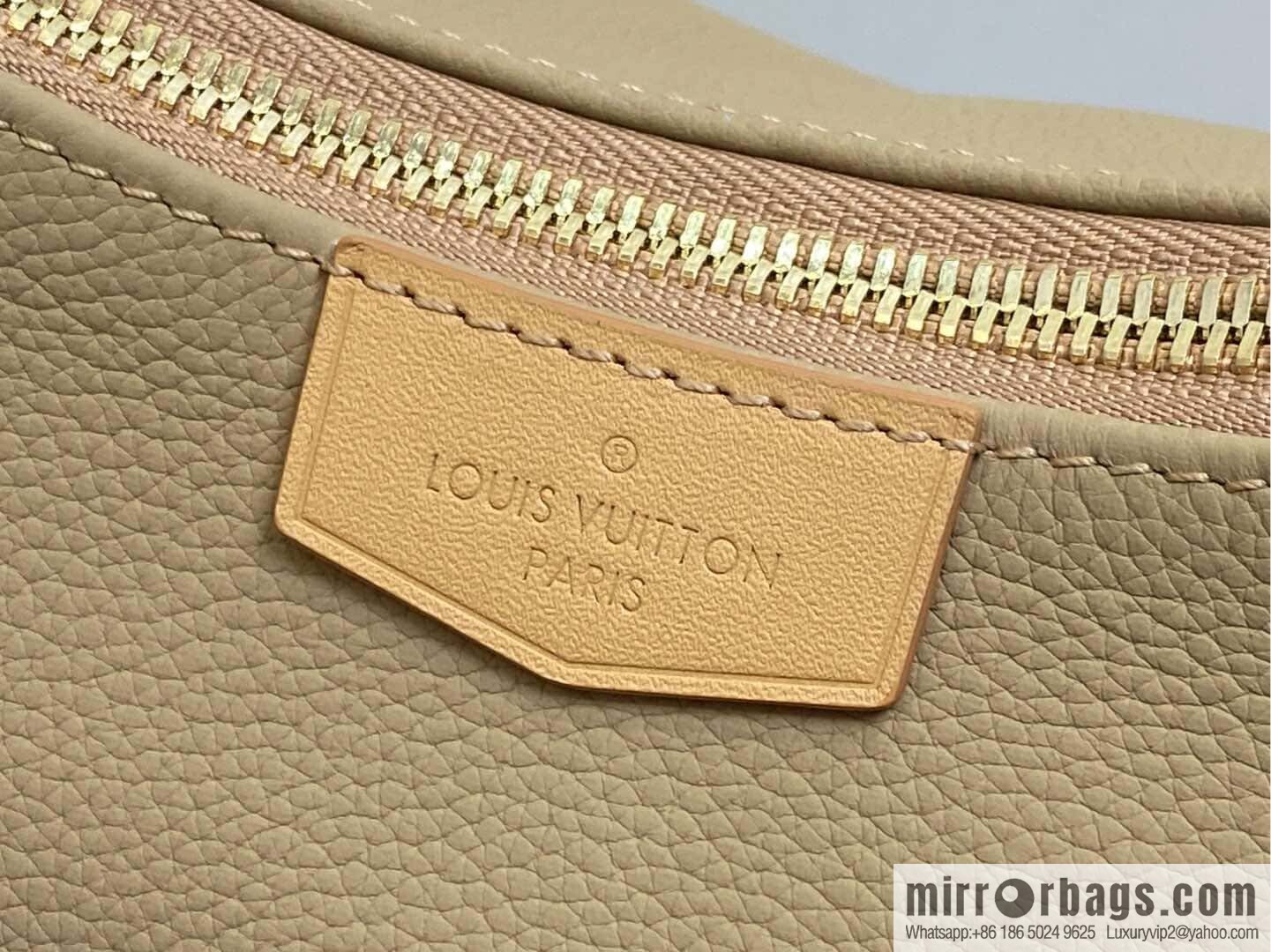 [Boutique‑grade] M12697 presbyopia brown, men's bag messenger bag series HOBO CARGO handbag