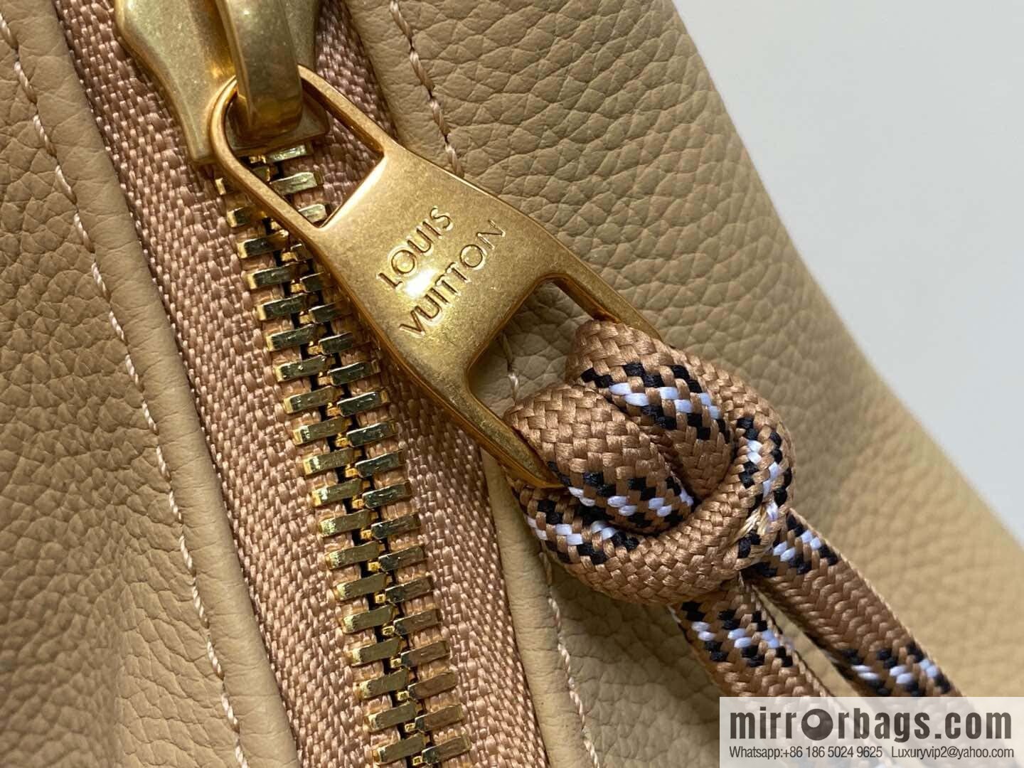 [Boutique‑grade] M12697 presbyopia brown, men's bag messenger bag series HOBO CARGO handbag