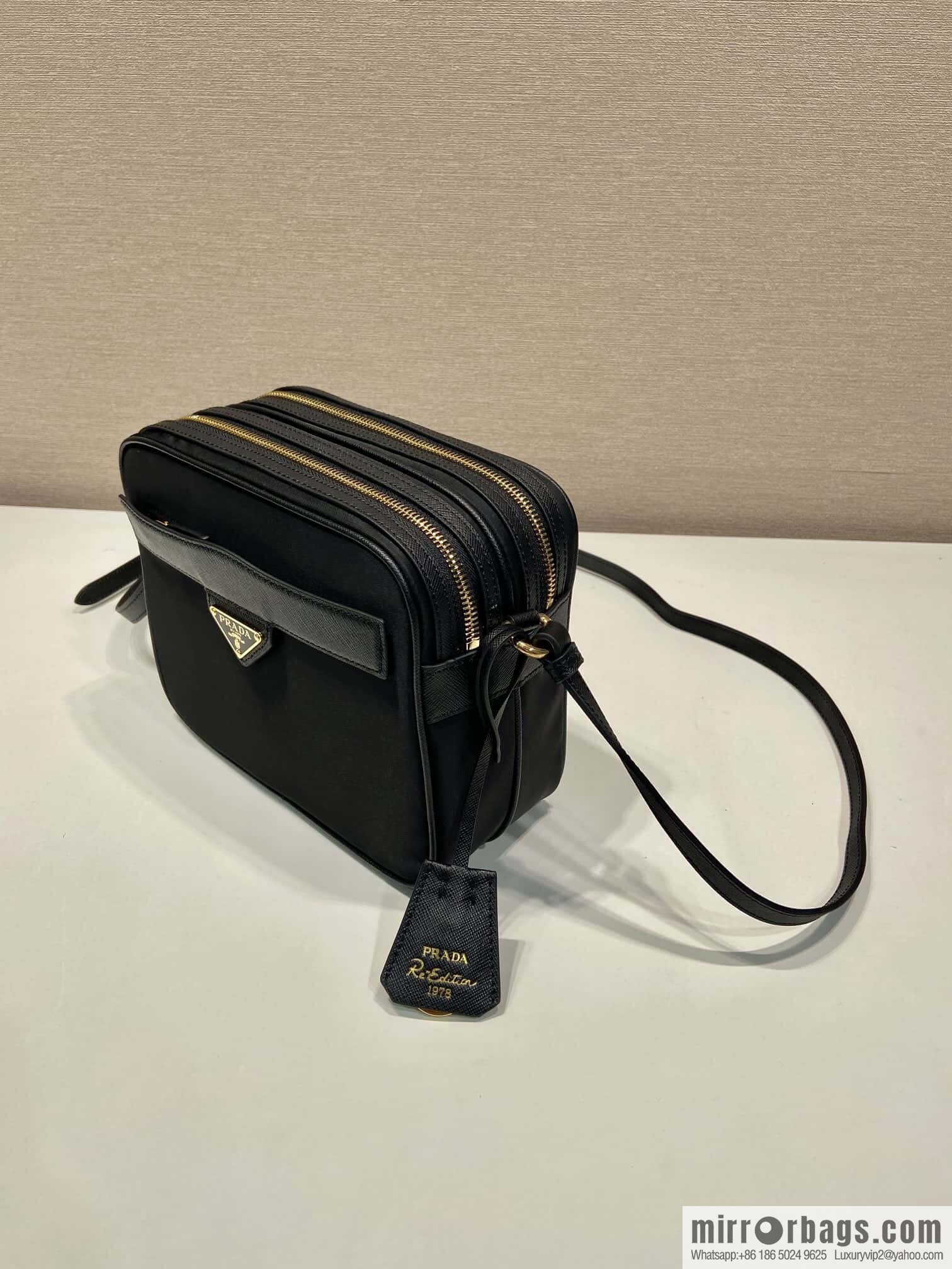 PRADA ๐ new ๐ 1BH218 shoulder bag๐๐