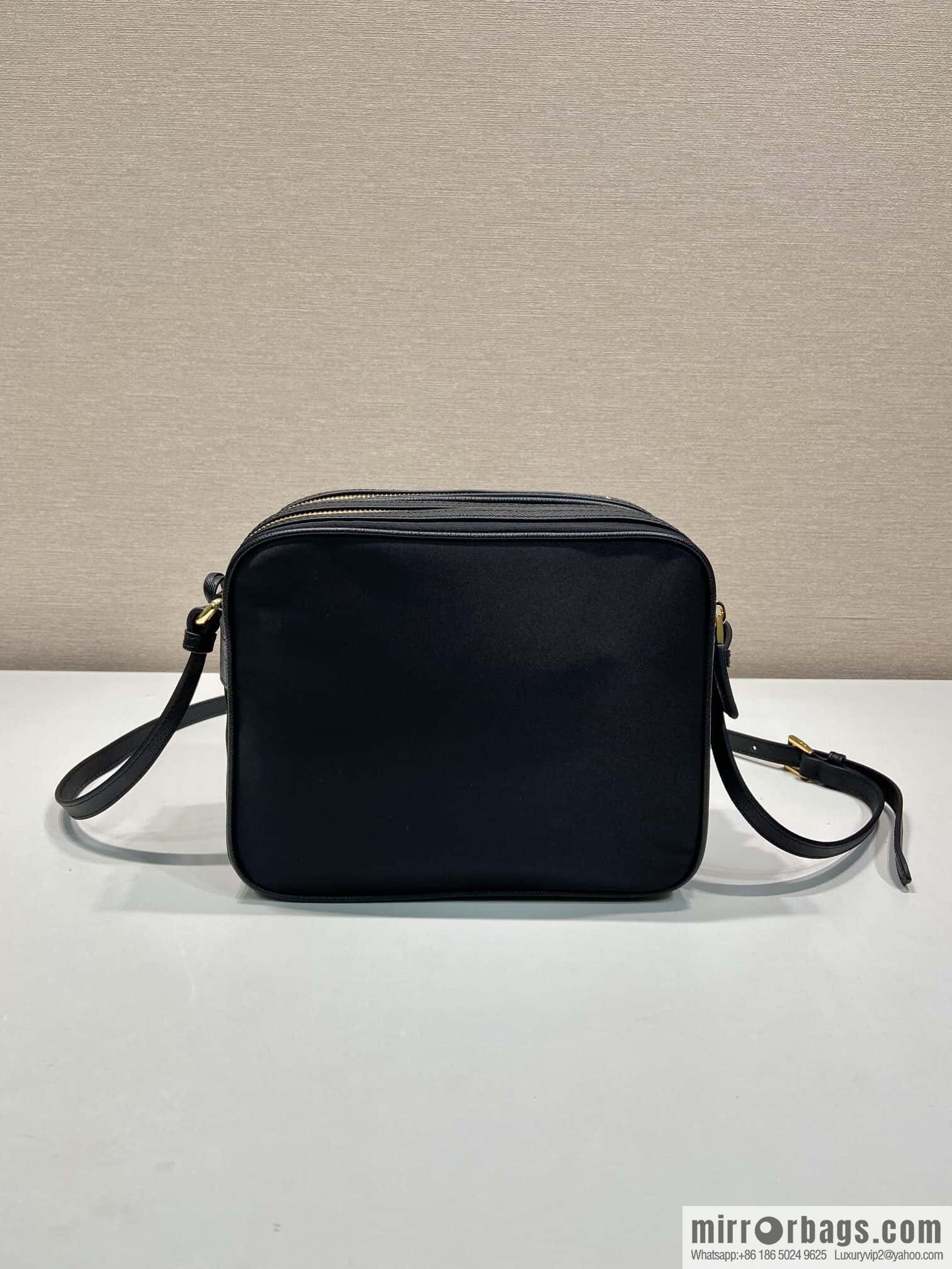 PRADA ๐ new ๐ 1BH218 shoulder bag๐๐