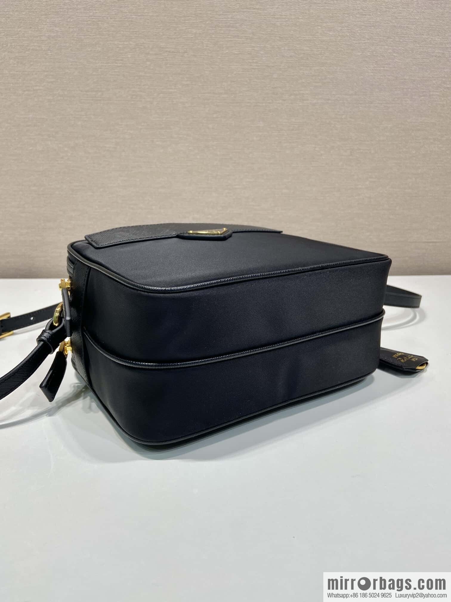 PRADA ๐ new ๐ 1BH218 shoulder bag๐๐