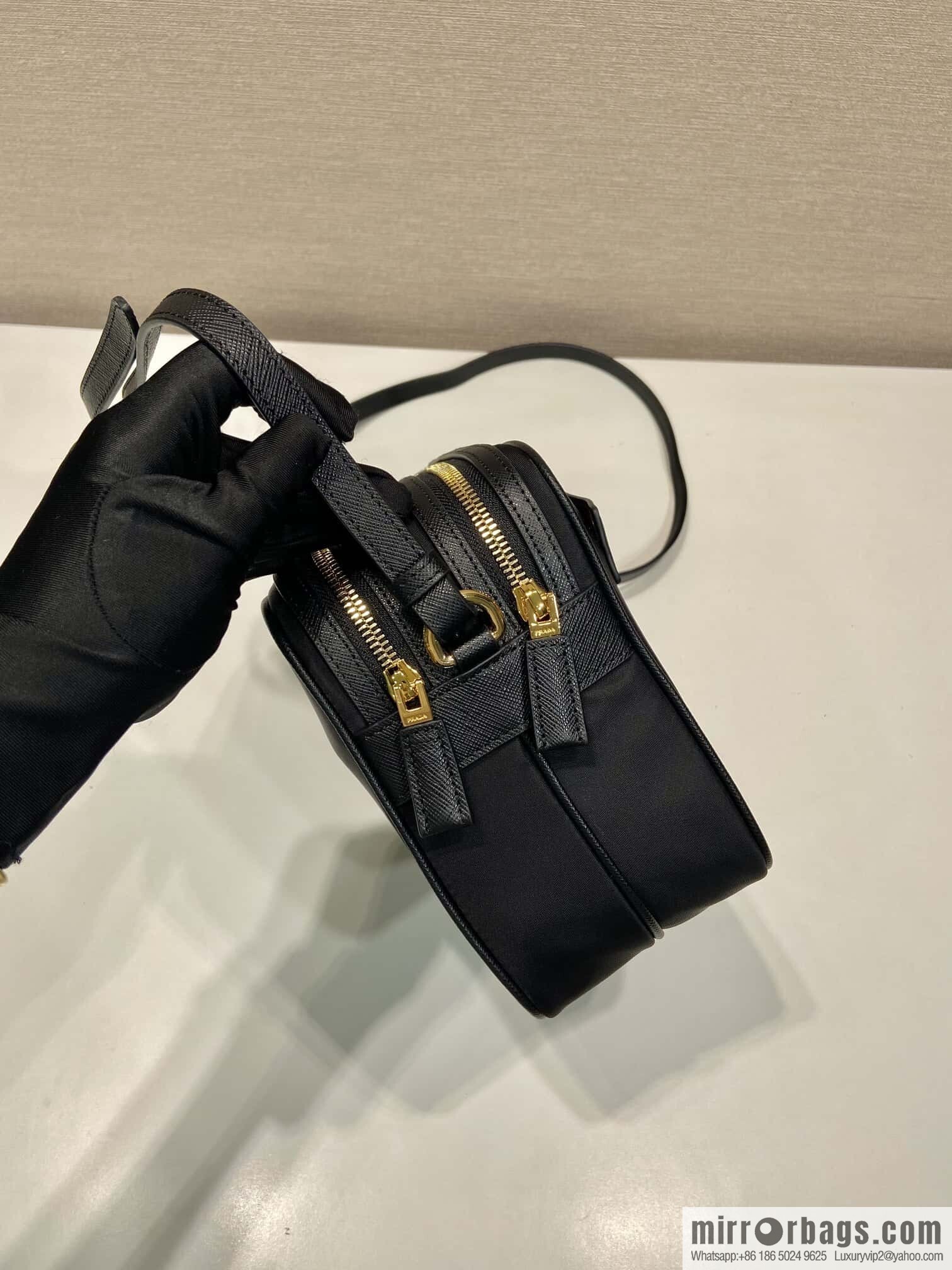 PRADA ๐ new ๐ 1BH218 shoulder bag๐๐