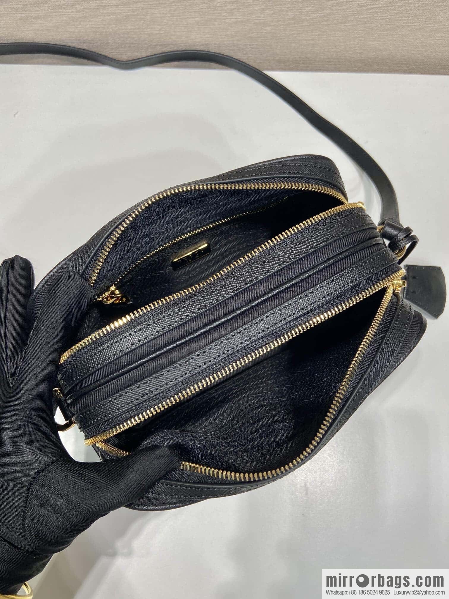 PRADA ๐ new ๐ 1BH218 shoulder bag๐๐