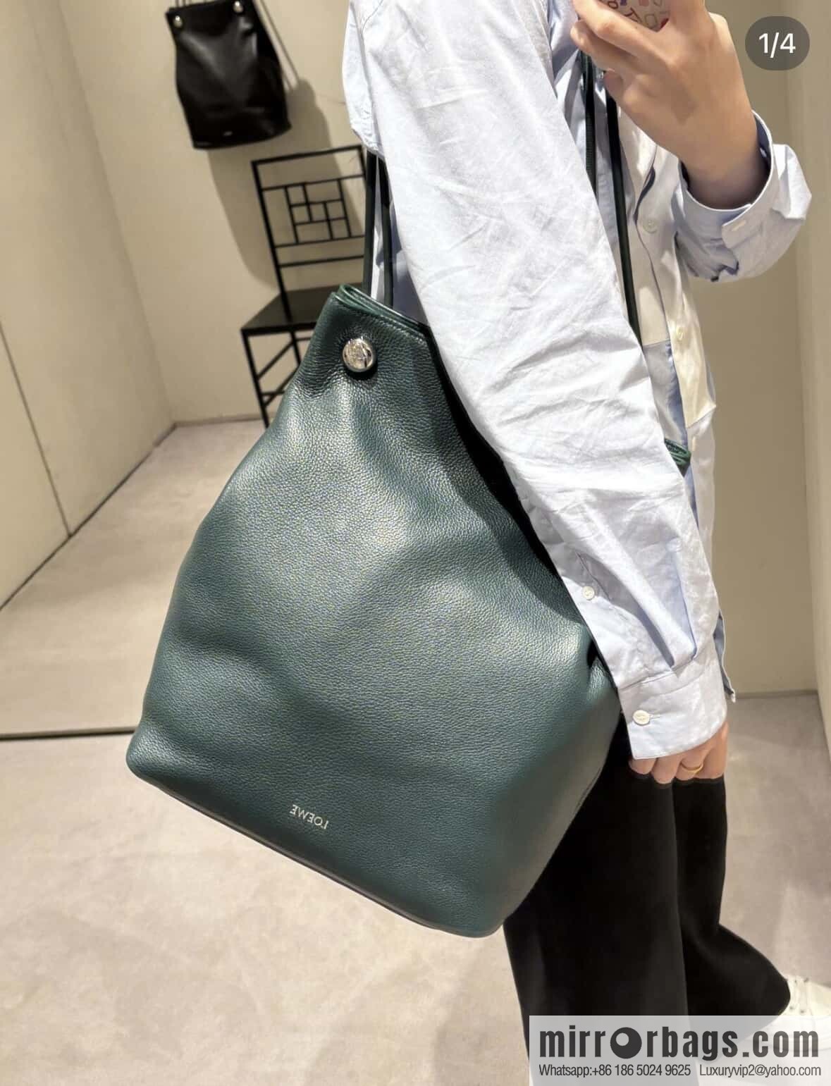 LOEWE Pebble hobo 0905 green