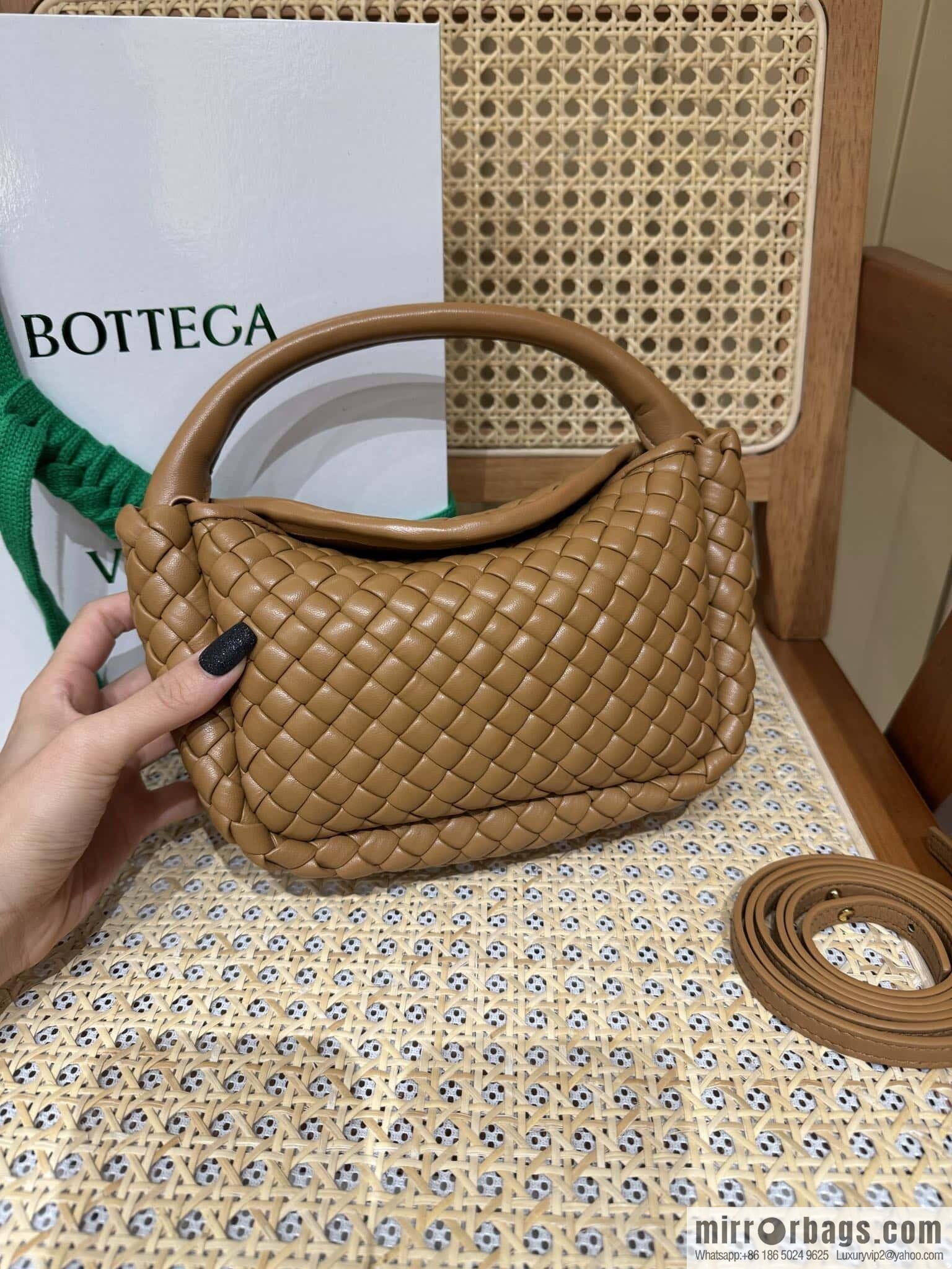 BV Small Cobble Handbag 805739 Caramel Color