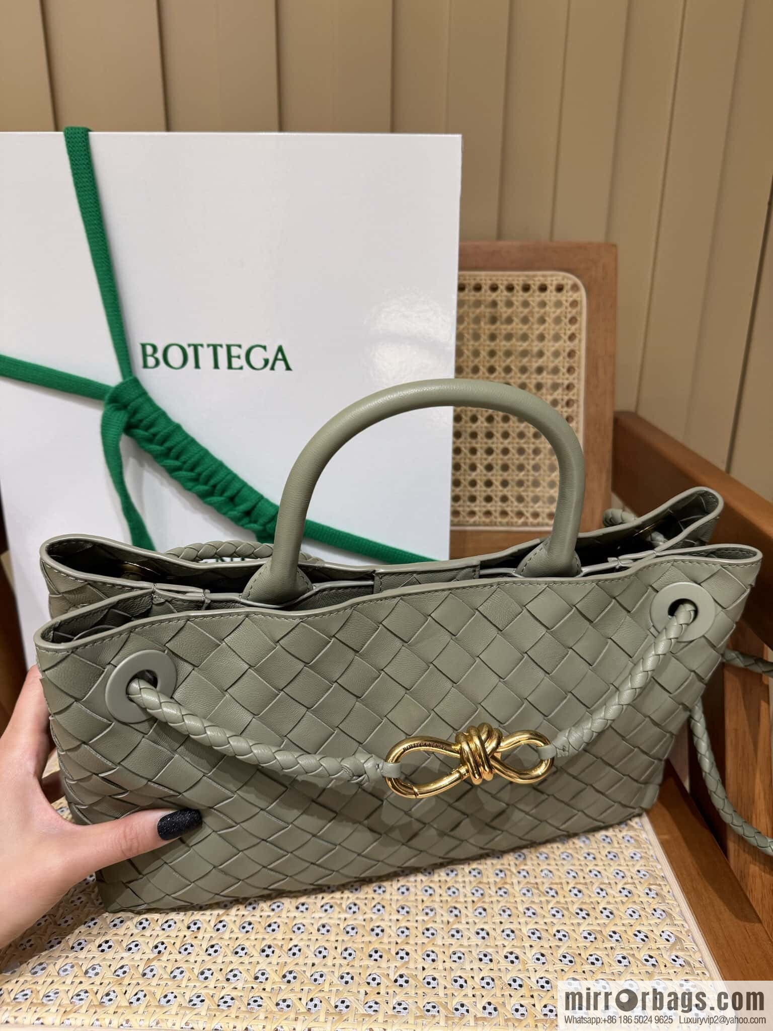 BV small horizontal Andiamond handbag 766010 travertine green