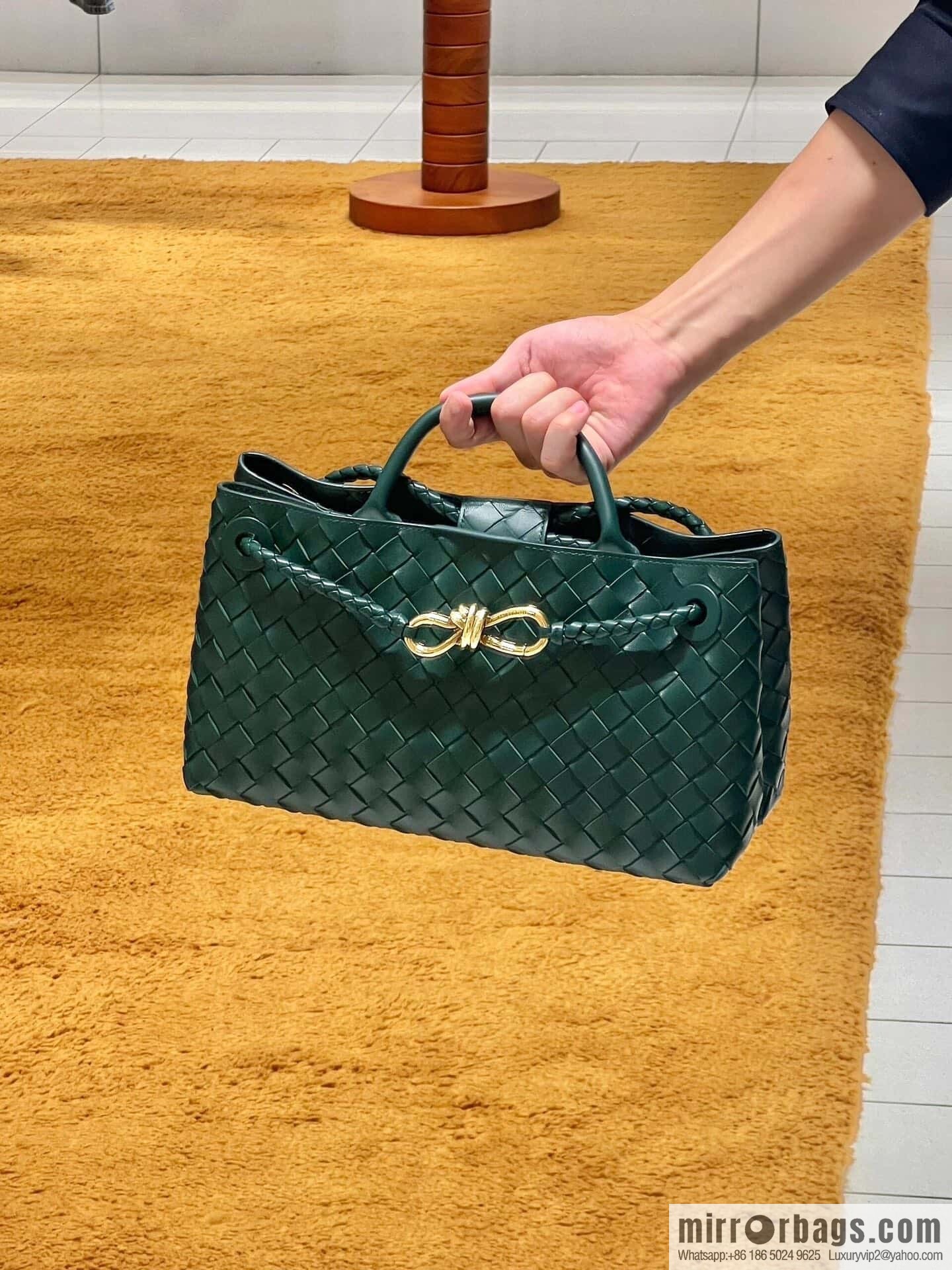 BV small horizontal Andiamond handbag 766010 emerald