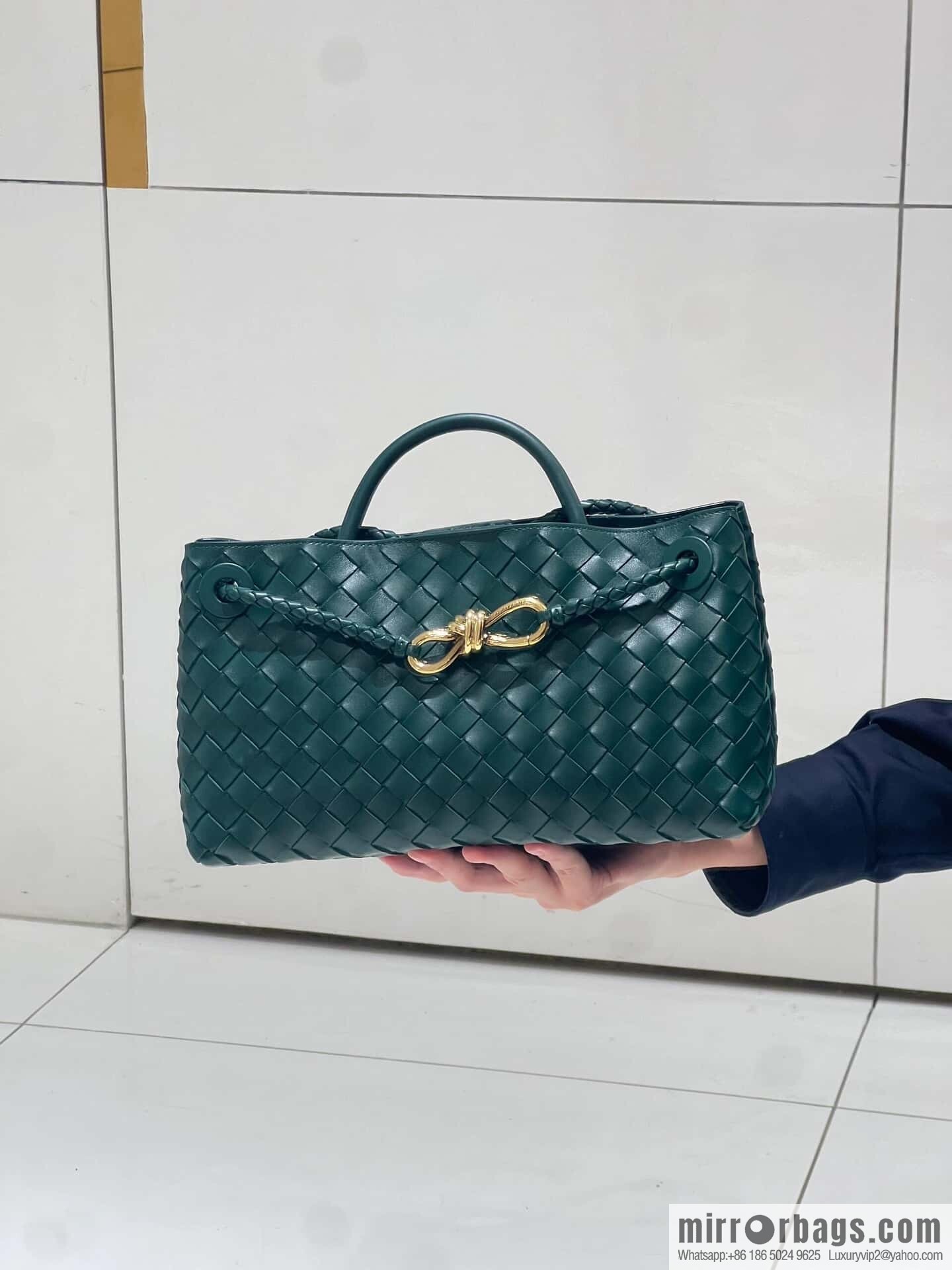 BV small horizontal Andiamond handbag 766010 emerald