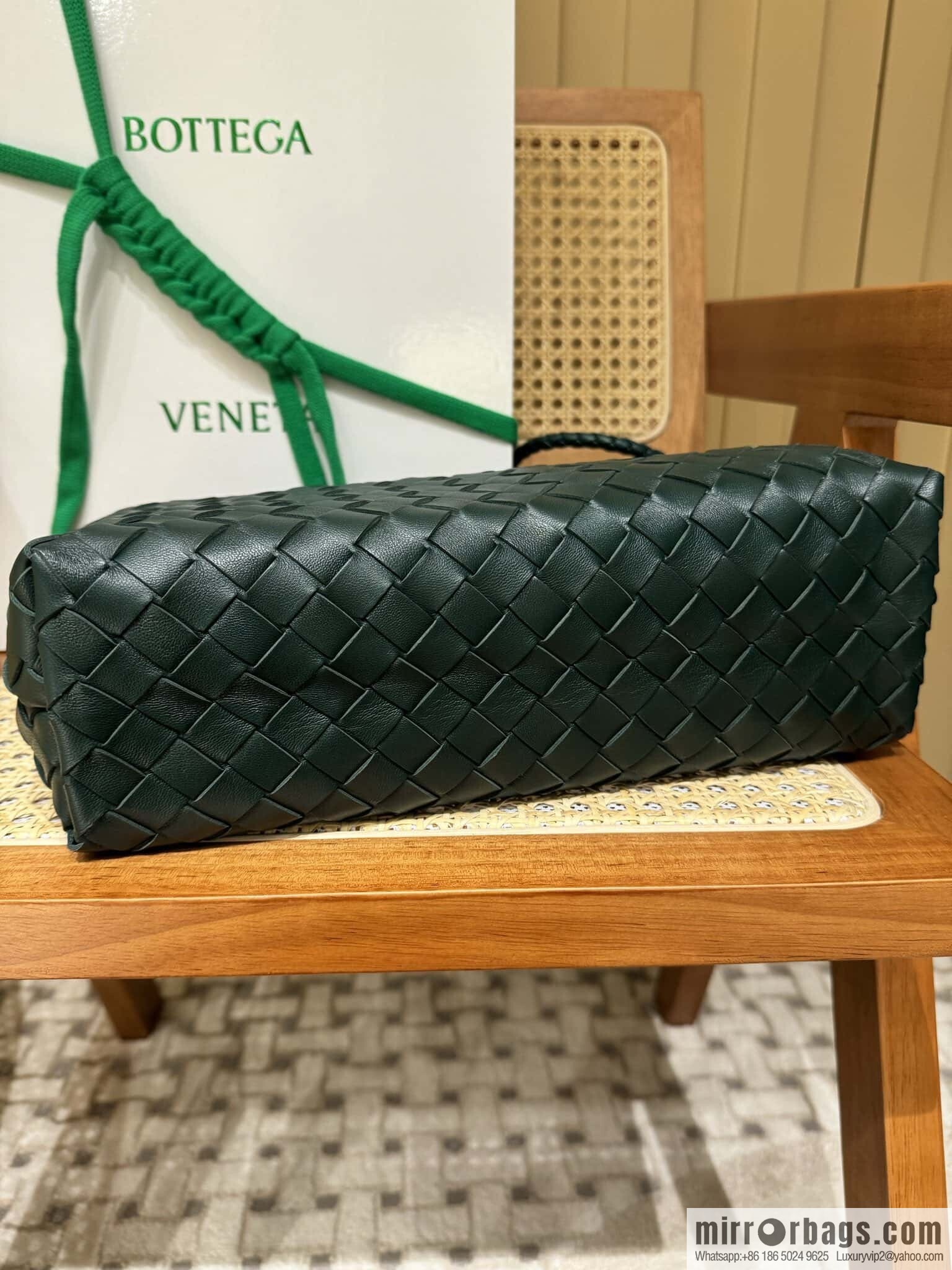 BV small horizontal Andiamond handbag 766010 emerald