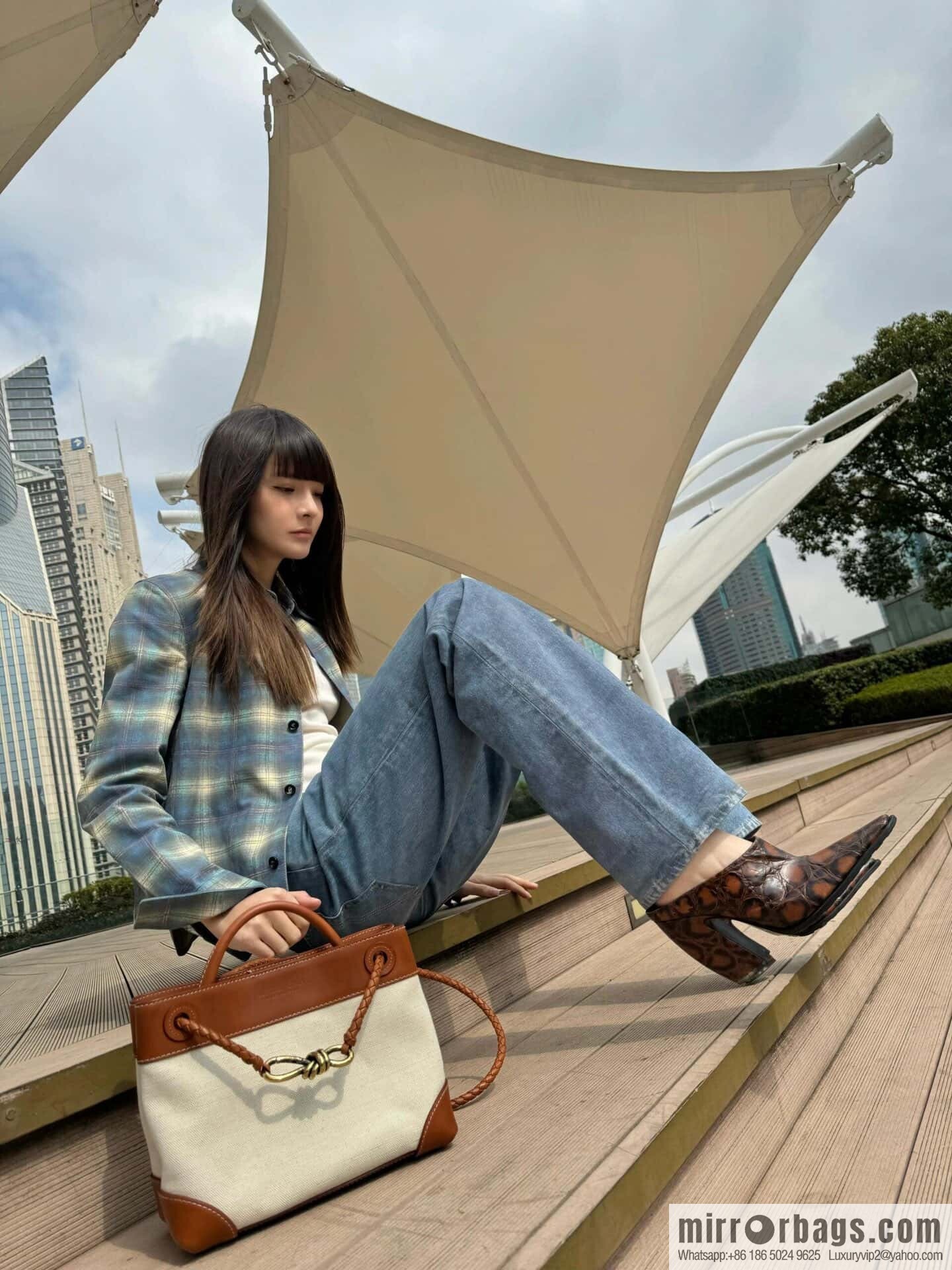 BV Small Andiamond Handbag 766014 Caramel Patchwork