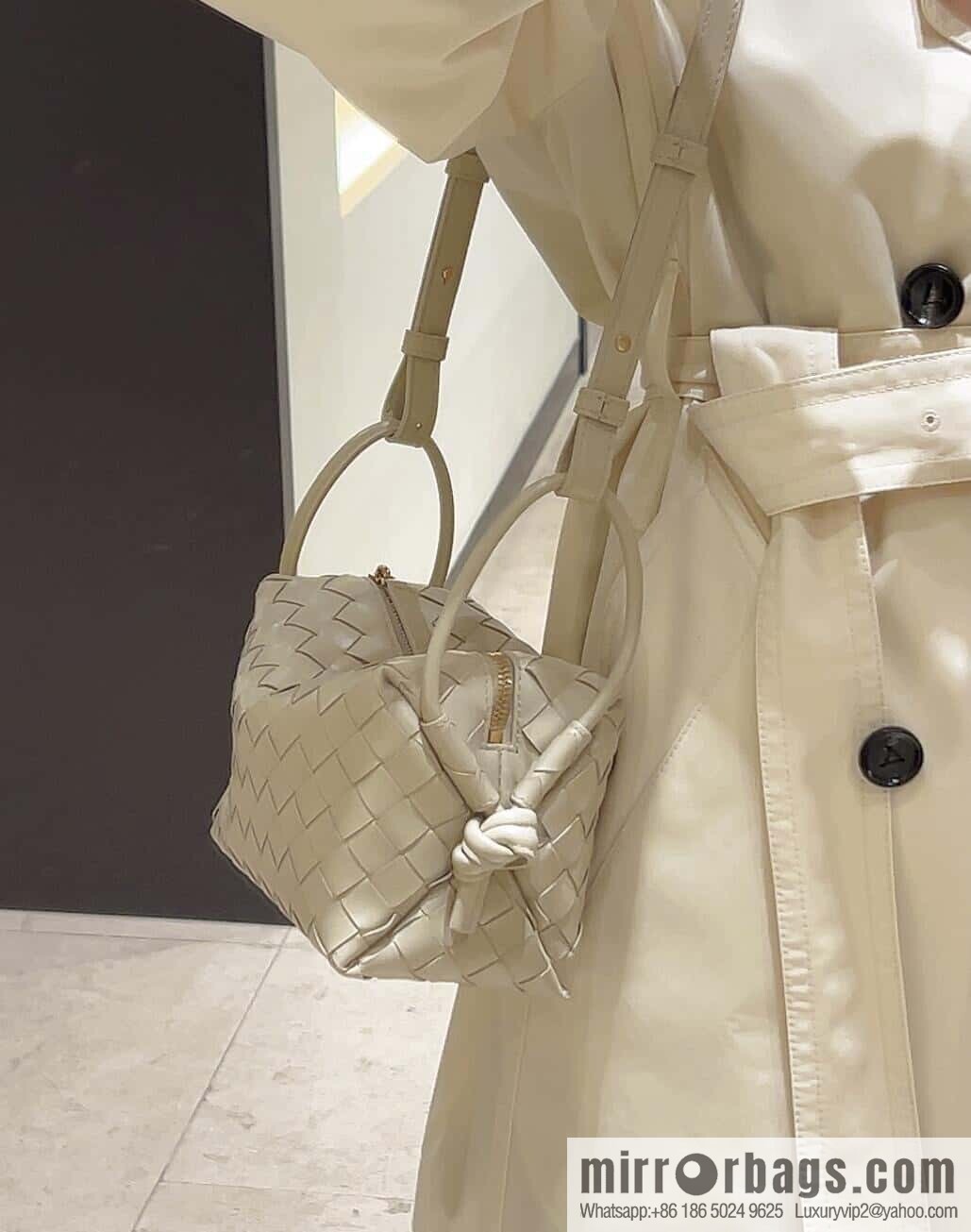 BV Loop Handbag 796615 Whipped Cream Sugar