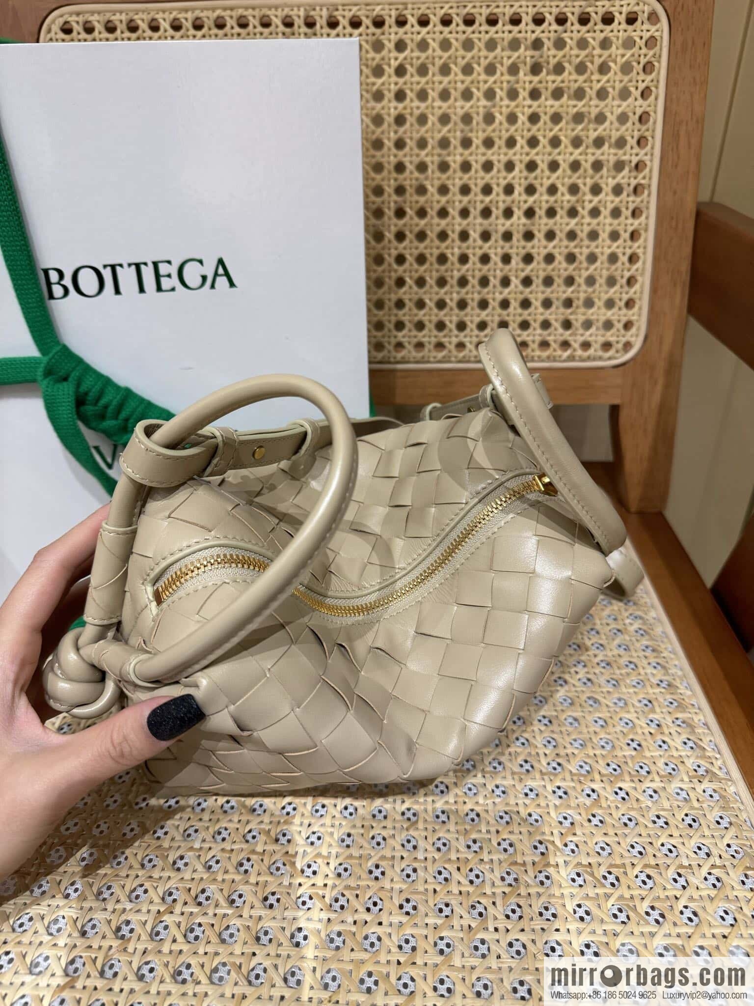 BV Loop Handbag 796615 Whipped Cream Sugar