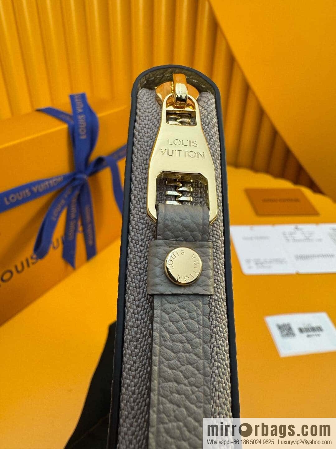 LV M69794 Zippy Wallet [Official Full Chip Version]