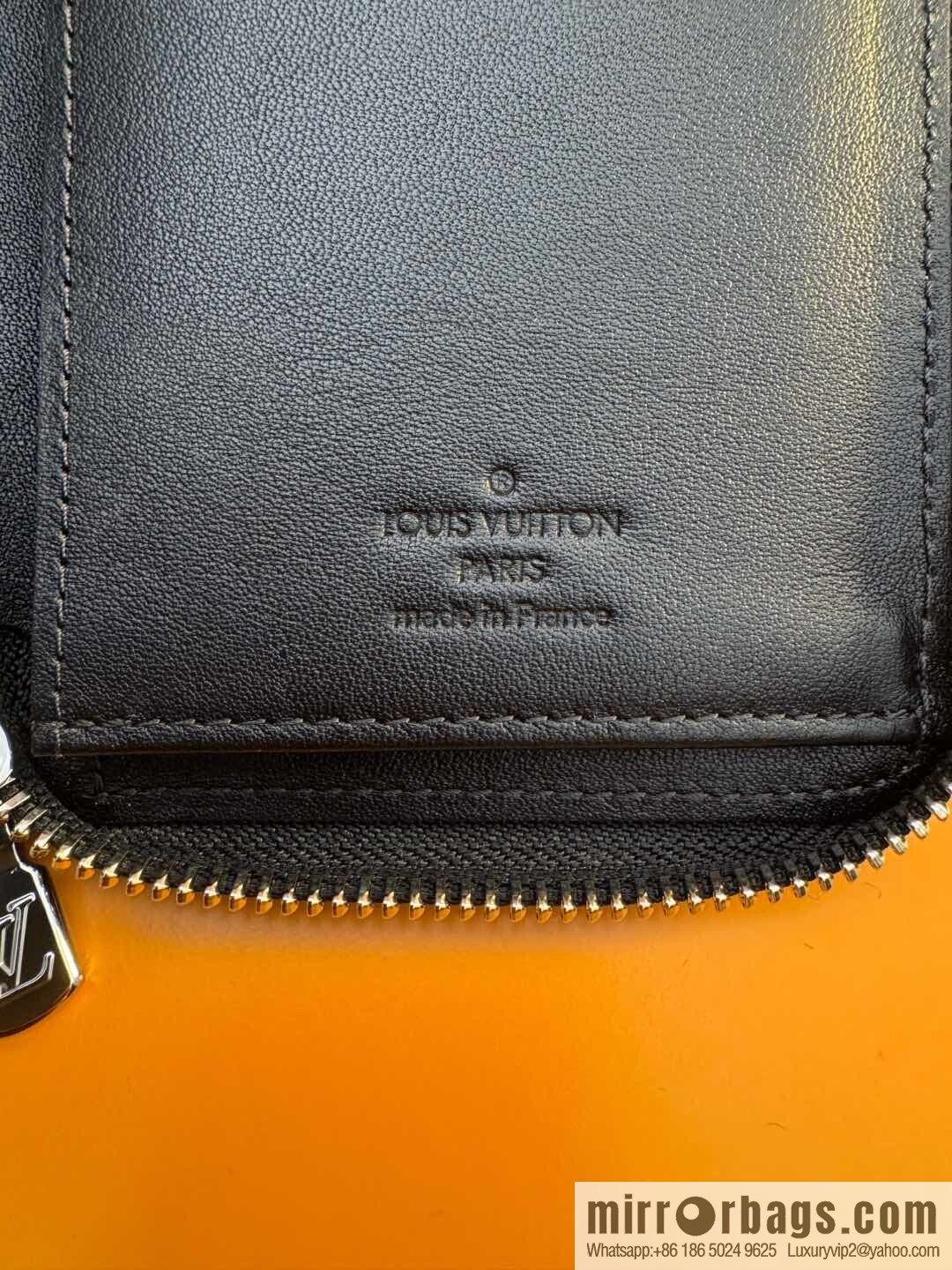 LV N63548 Vertical Wallet [Official Full Chip Version]