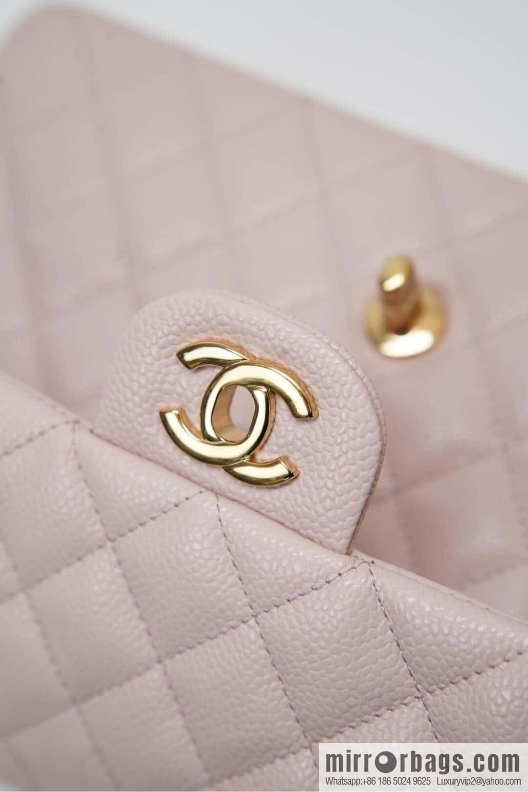 CHANEL 𝐂𝐥𝐚𝐬𝐬𝐢𝐜 𝐅𝐥𝐚𝐩 Medium Classic Cover Bag, Sakura Powder 🌸 A01112