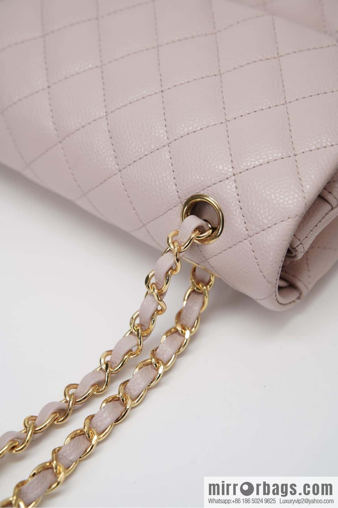 CHANEL 𝐂𝐥𝐚𝐬𝐬𝐢𝐜 𝐅𝐥𝐚𝐩 Medium Classic Cover Bag, Sakura Powder 🌸 A01112
