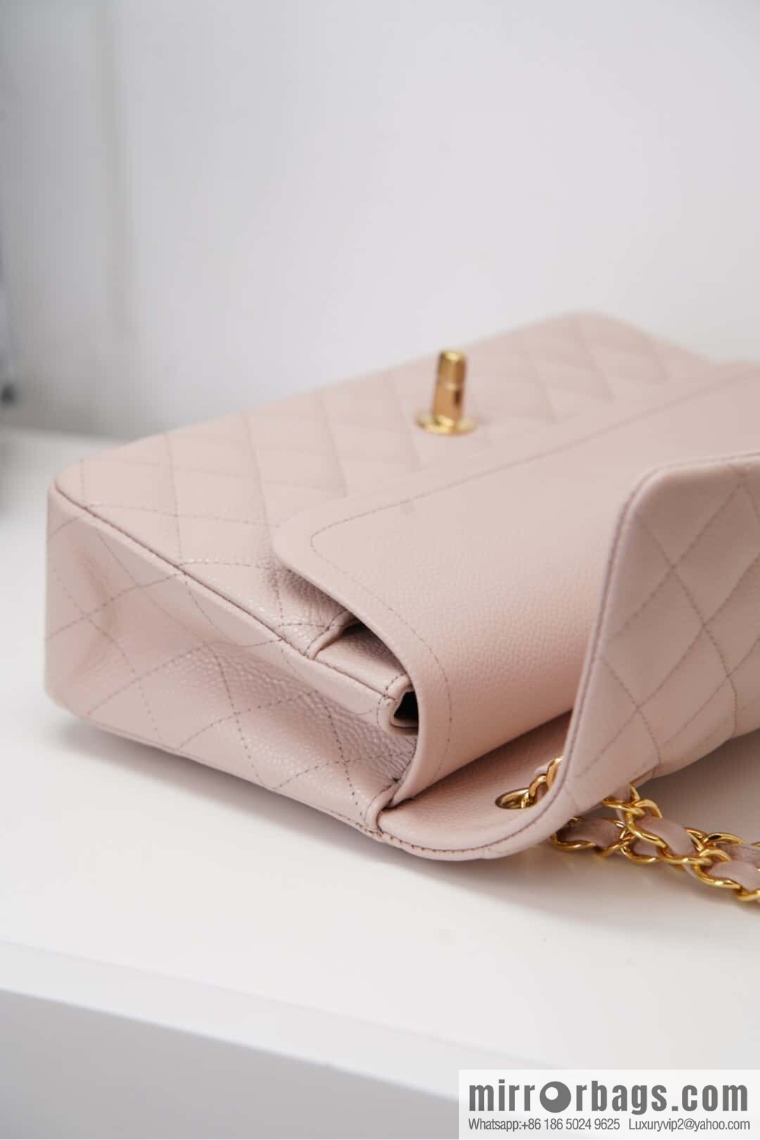 CHANEL 𝐂𝐥𝐚𝐬𝐬𝐢𝐜 𝐅𝐥𝐚𝐩 Medium Classic Cover Bag, Sakura Powder 🌸 A01112