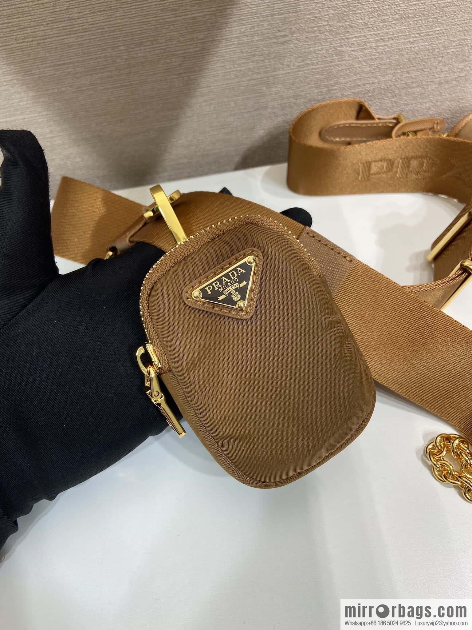 PRADA 🎉 explosion gold hardware 🎉🎉 new color 1BH204 gold hardware