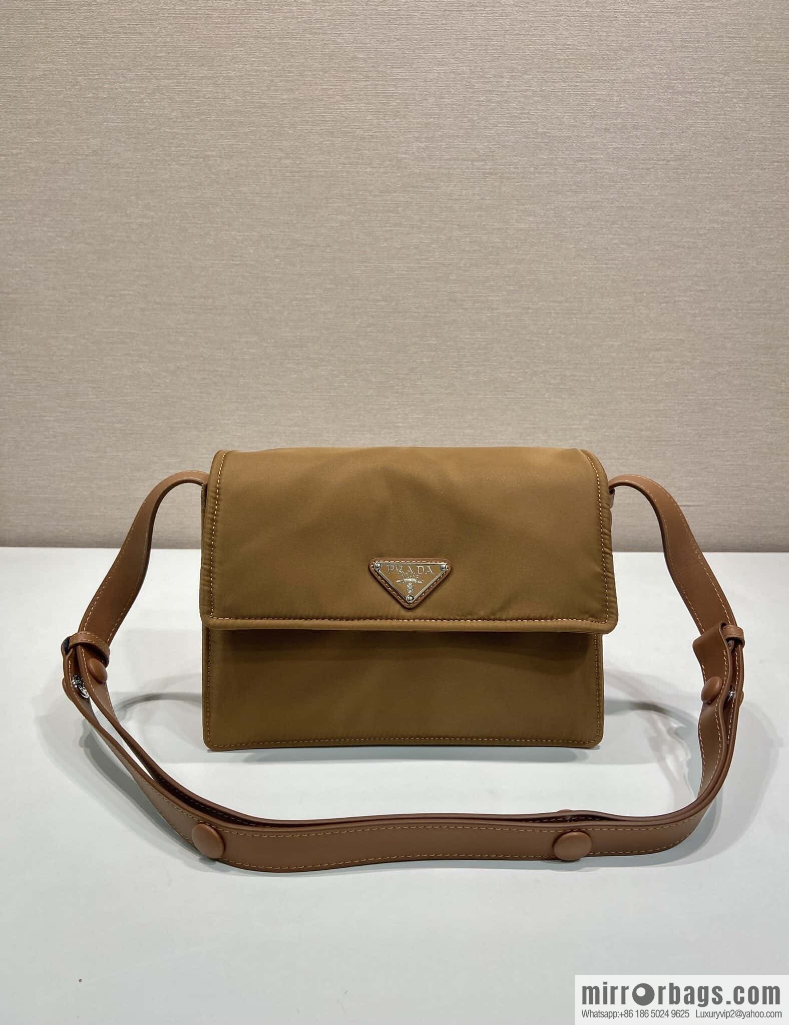 PRADA 🎉 popular mailman bag mini number 🎉 new color 1BD258
