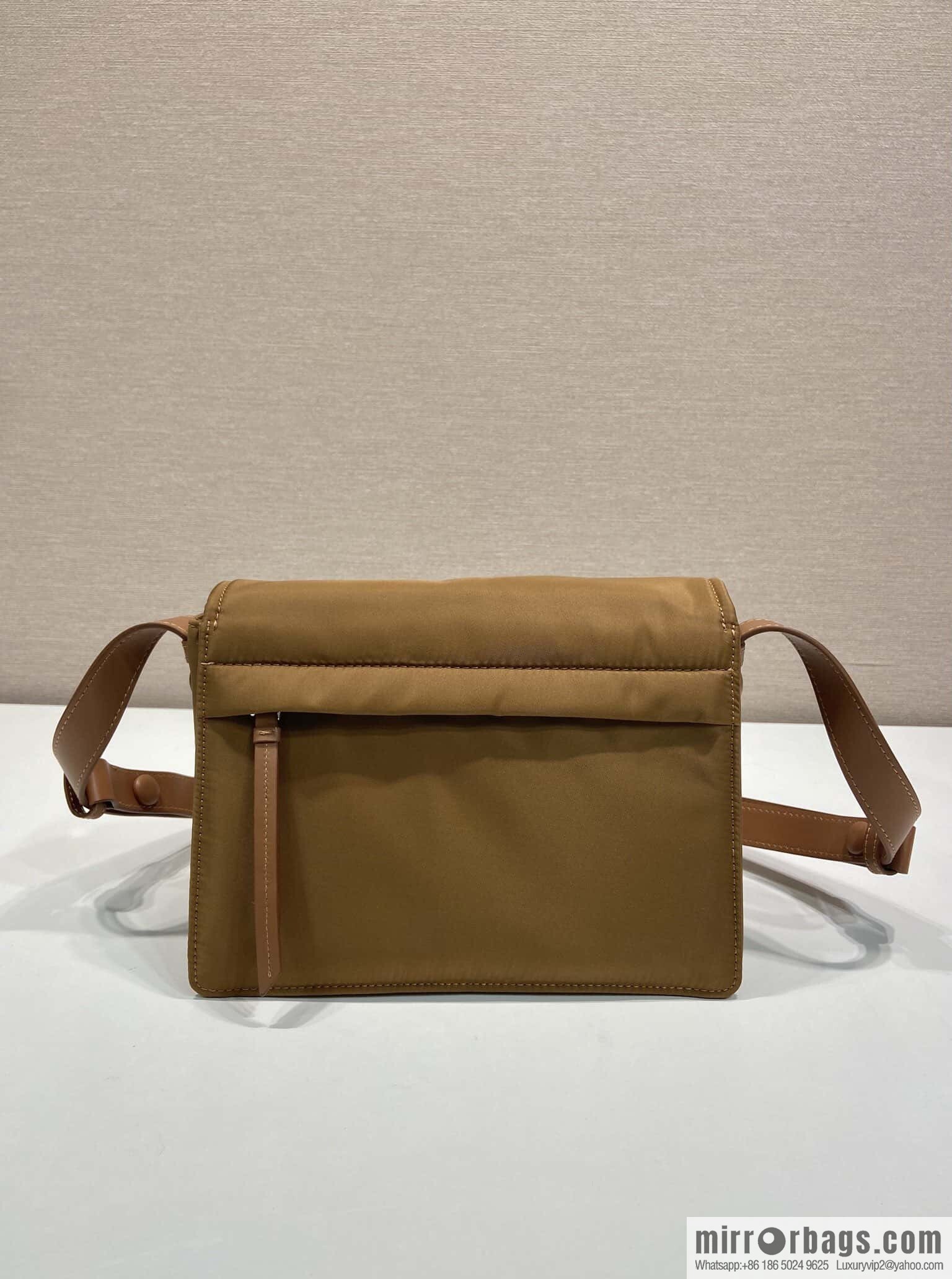 PRADA 🎉 popular mailman bag mini number 🎉 new color 1BD258