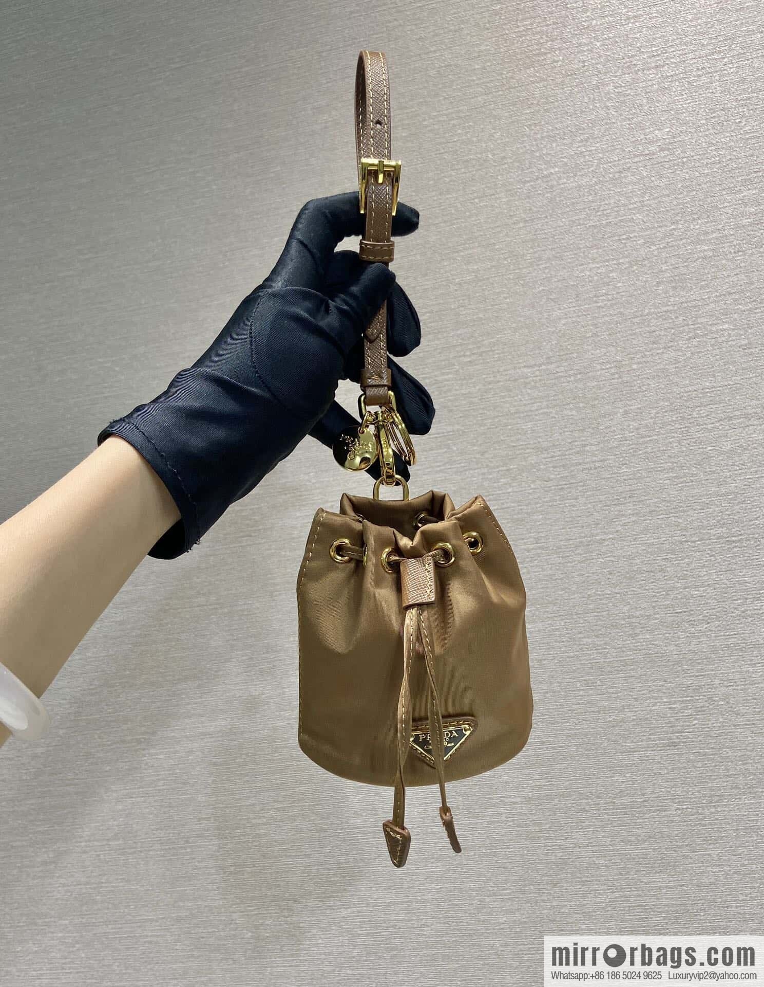 PRADA 🎉 mini bucket bag 🎉 1TT202 new color🎉🎉