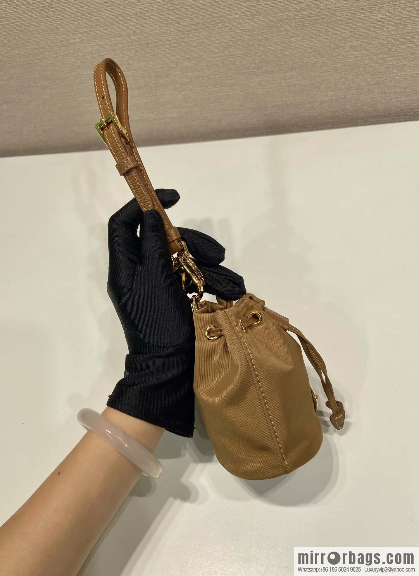 PRADA 🎉 mini bucket bag 🎉 1TT202 new color🎉🎉