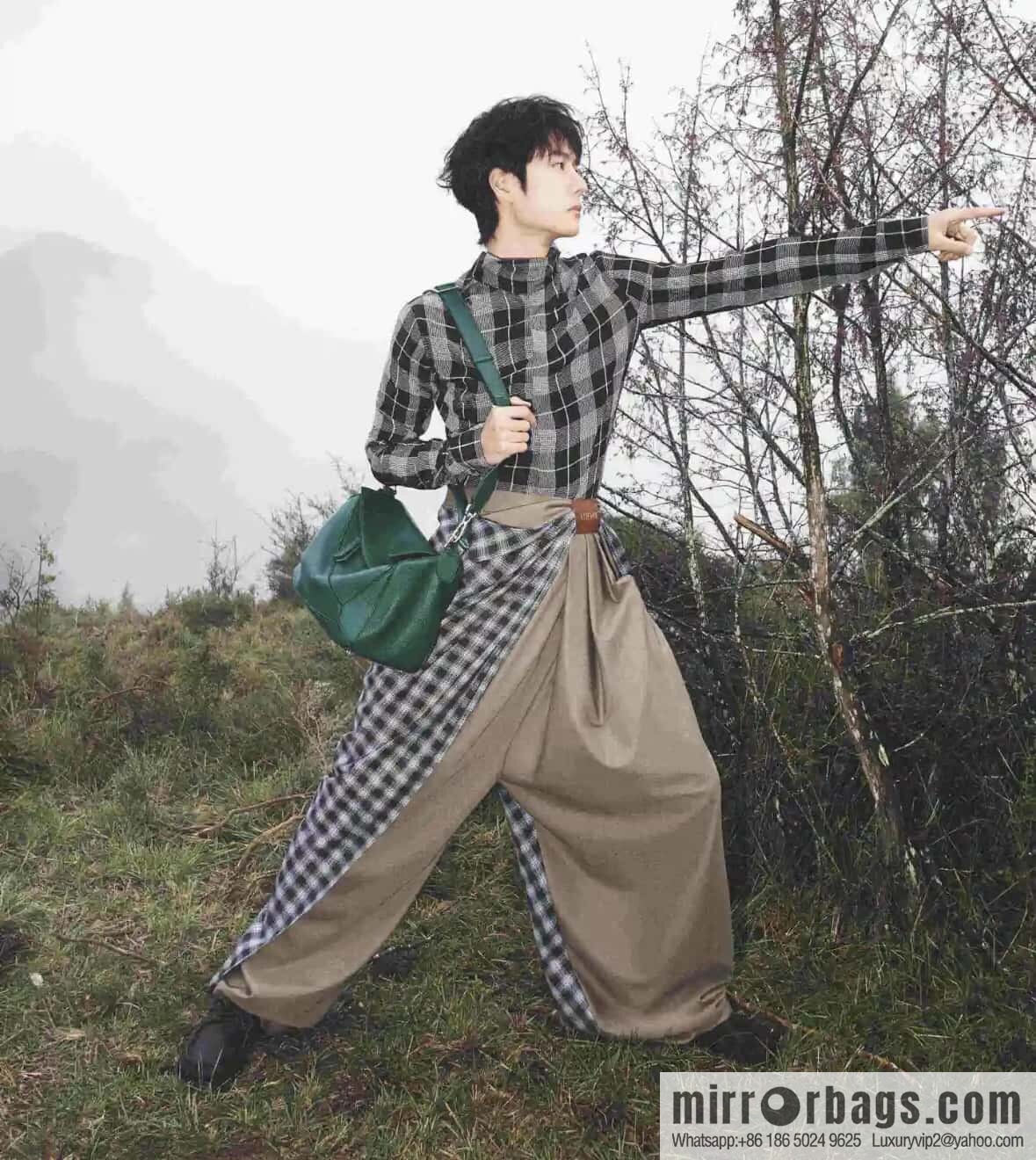 LOEWE new deerskin evergreen green 🌲 puzzle 0158