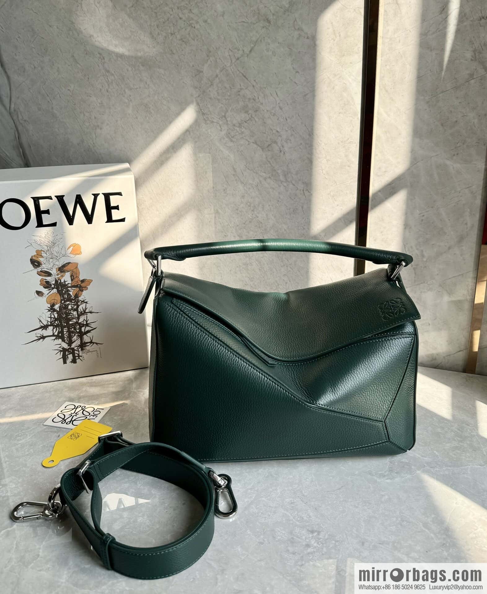 LOEWE new deerskin evergreen green 🌲 puzzle 0158