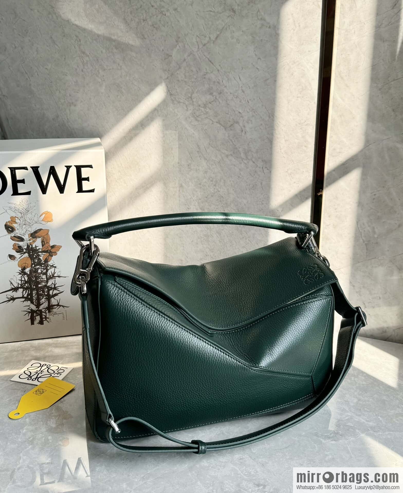 LOEWE new deerskin evergreen green 🌲 puzzle 0158