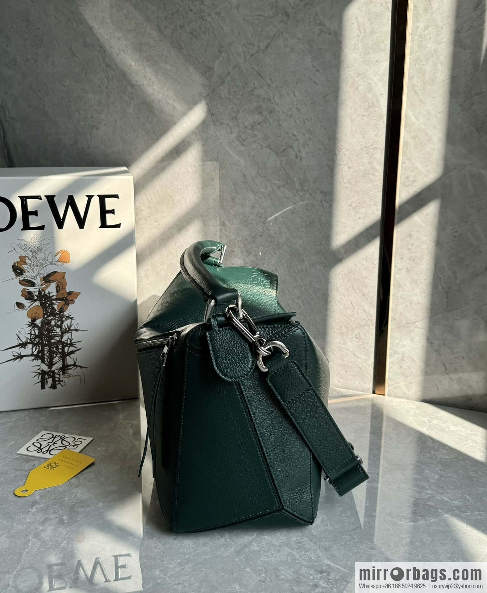 LOEWE new deerskin evergreen green 🌲 puzzle 0158