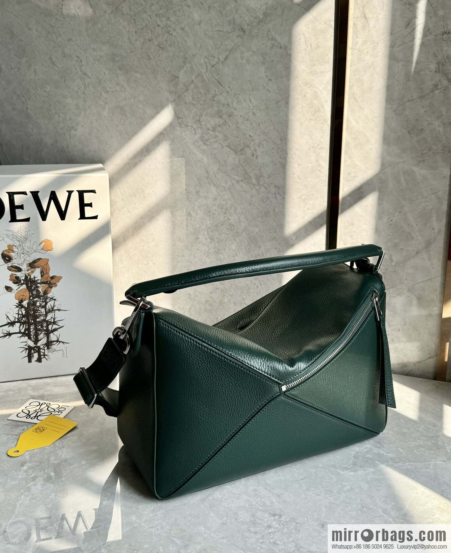 LOEWE new deerskin evergreen green 🌲 puzzle 0158