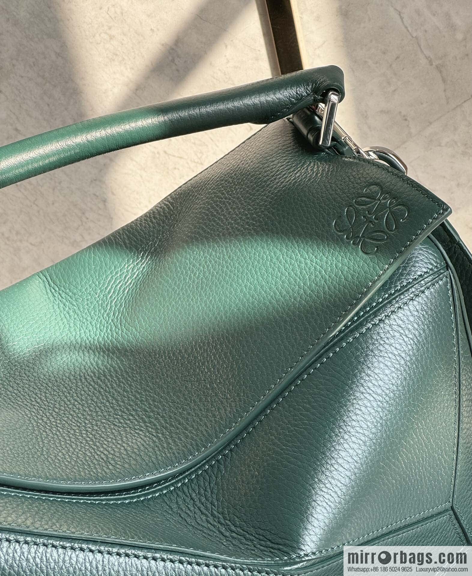 LOEWE new deerskin evergreen green 🌲 puzzle 0158