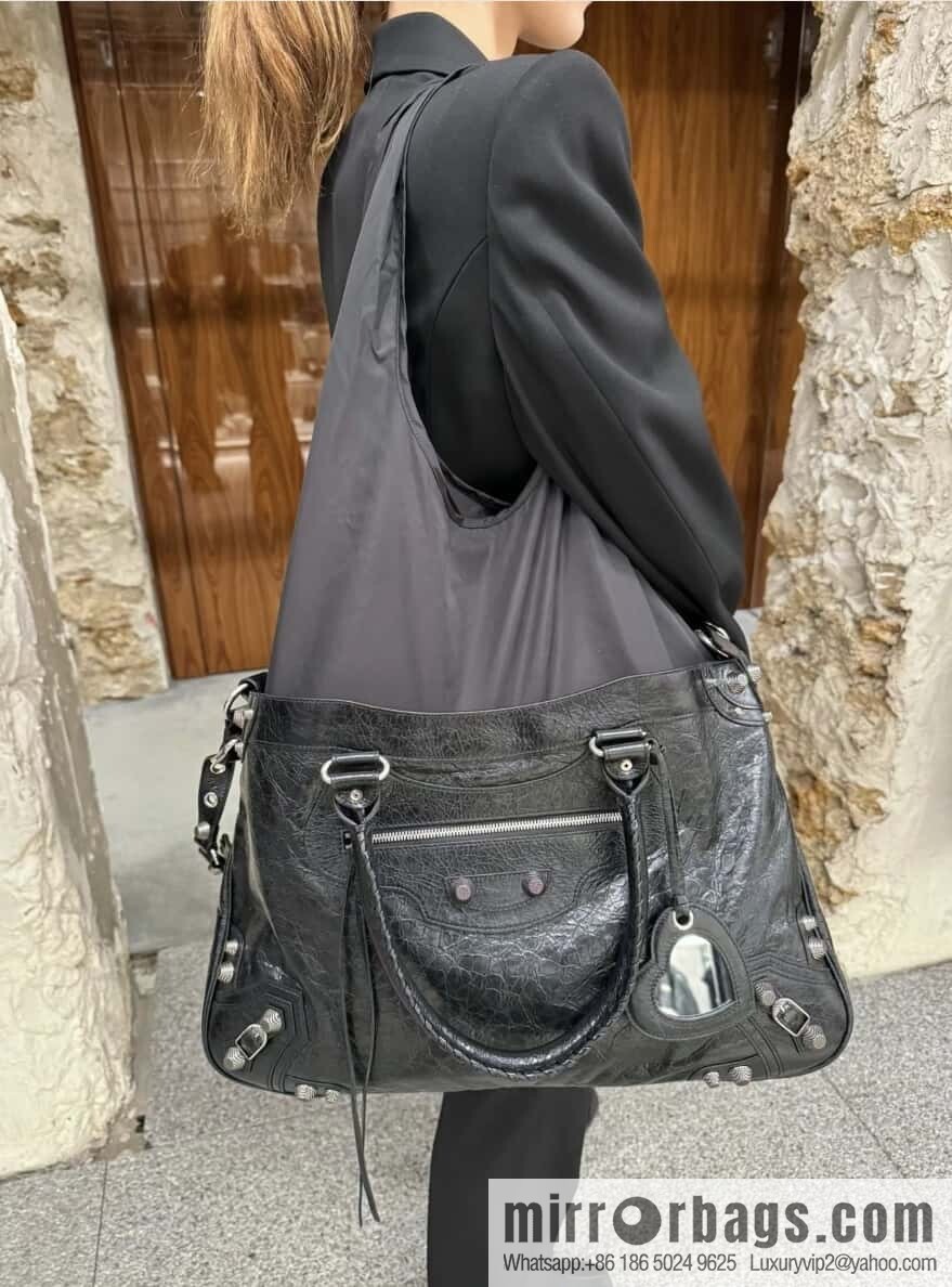 Balenciag neo cagole xl plus oil wax black silver 🖤 locomotive bag derivative new 761601