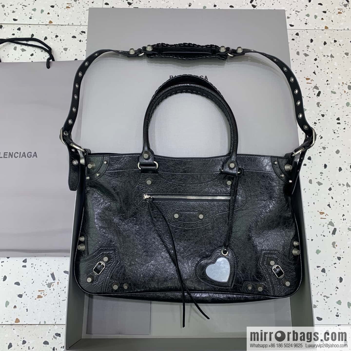 Balenciag neo cagole xl plus oil wax black silver 🖤 locomotive bag derivative new 761601