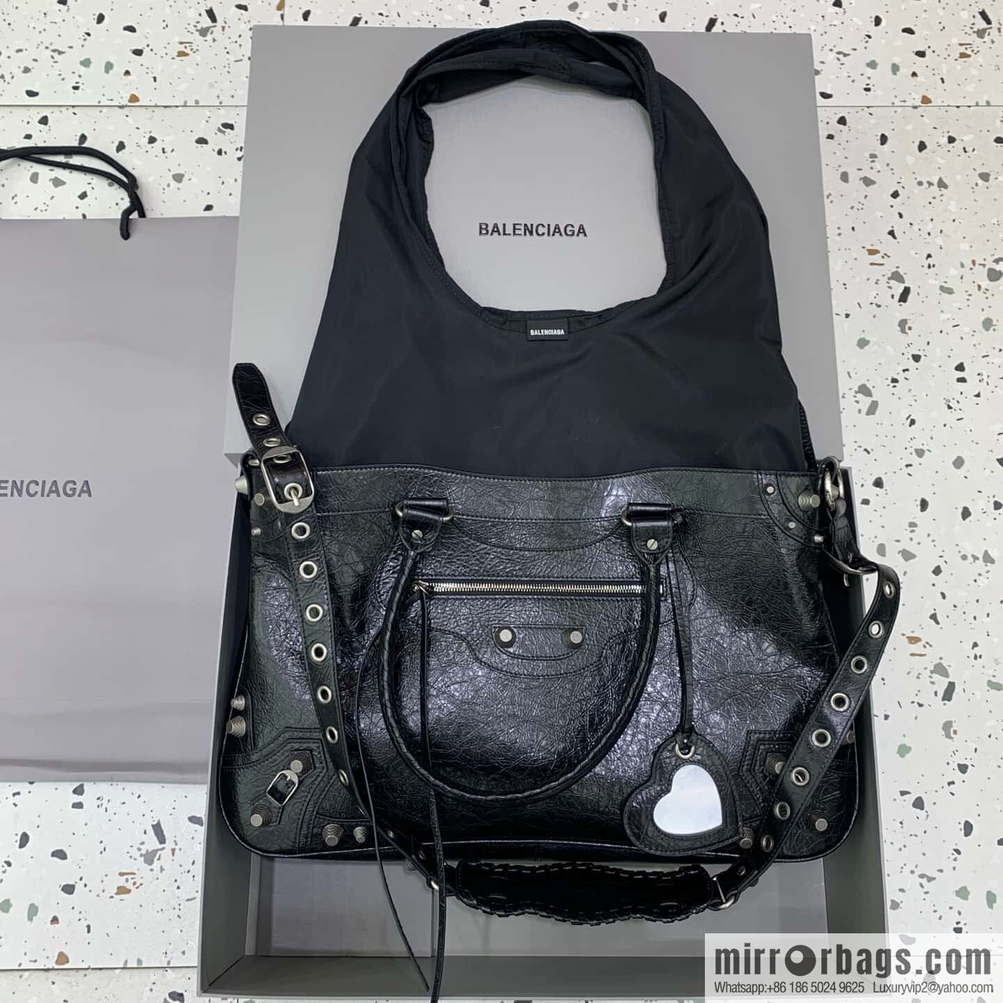 Balenciag neo cagole xl plus oil wax black silver 🖤 locomotive bag derivative new 761601