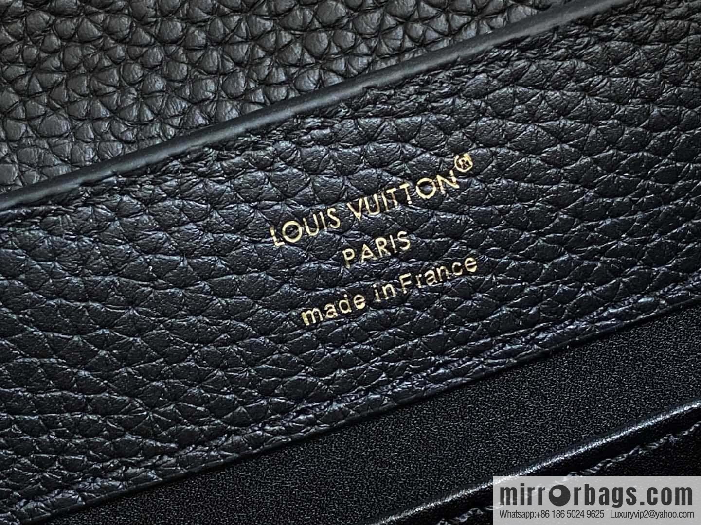 [Boutique‑grade] M12751 black full leather rhombus, full leather cap that English series Capucines mini handbag