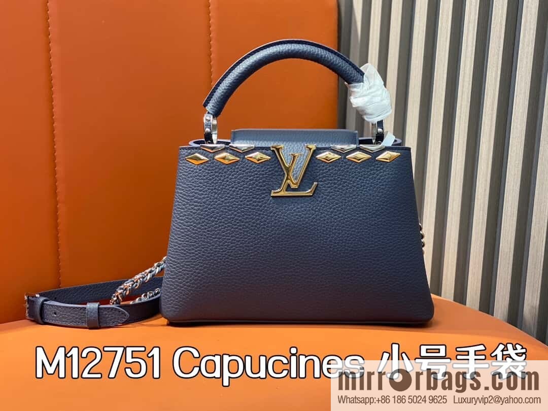 [Boutique‑grade] M12751 dark blue full leather rhombus model, full leather cap that English series, this Capucines small handbag