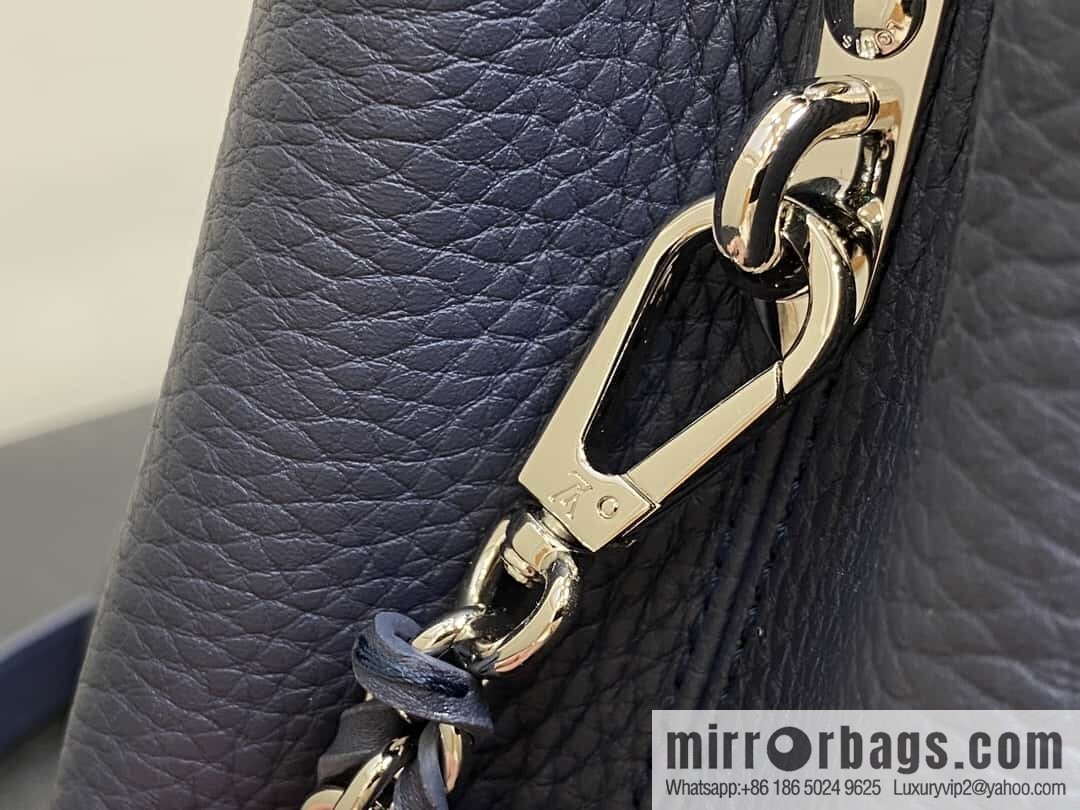 [Boutique‑grade] M12751 dark blue full leather rhombus model, full leather cap that English series, this Capucines small handbag