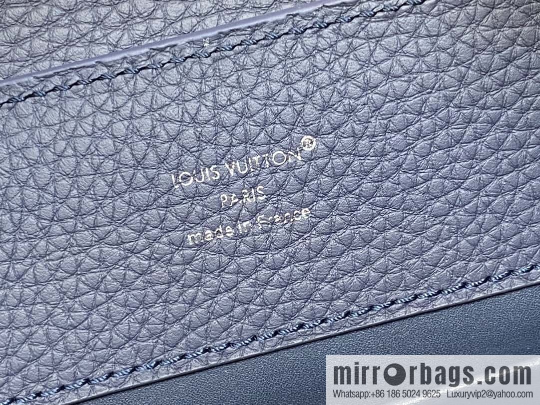 [Boutique‑grade] M12751 dark blue full leather rhombus model, full leather cap that English series, this Capucines small handbag
