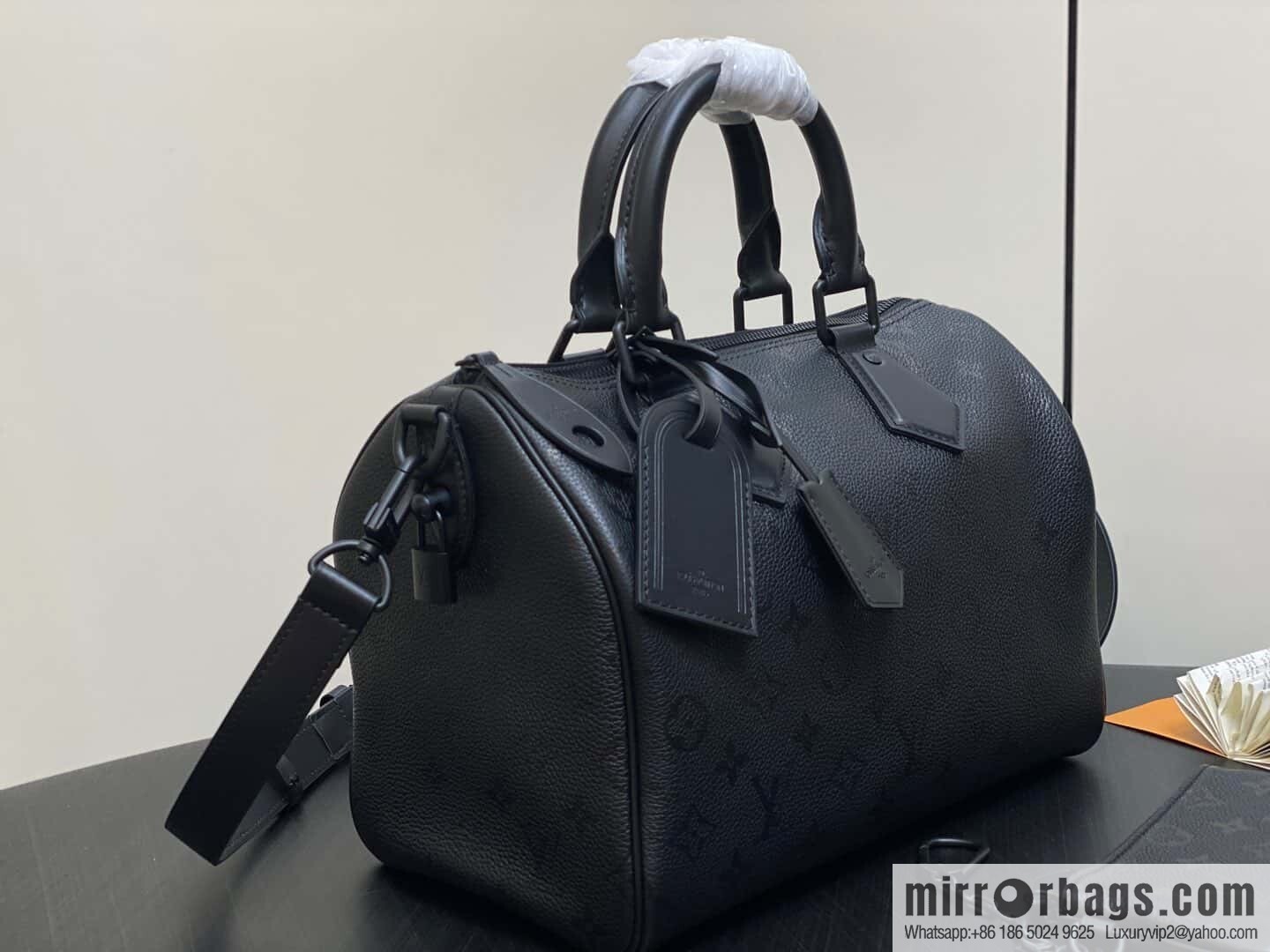 [Boutique‑grade] M21108 black full leather, pillow bag speedy series SPEEDY P9 BANDOULIZRE30 handbag
