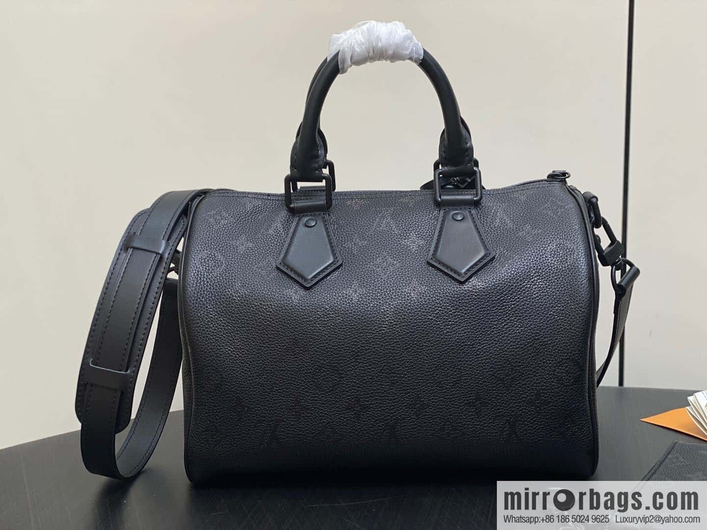[Boutique‑grade] M21108 black full leather, pillow bag speedy series SPEEDY P9 BANDOULIZRE30 handbag