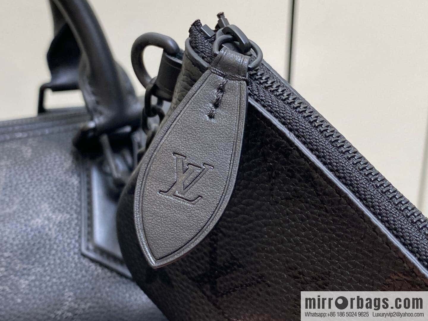 [Boutique‑grade] M21108 black full leather, pillow bag speedy series SPEEDY P9 BANDOULIZRE30 handbag