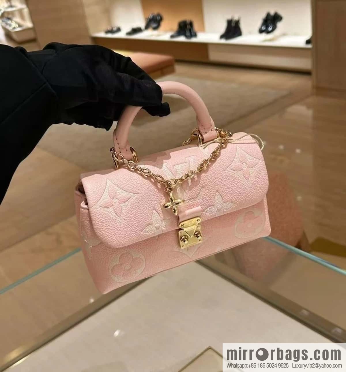 [Boutique‑grade] M12144 milkshake powder, full leather chain bag series M13796 This Nano Madeleine handbag
