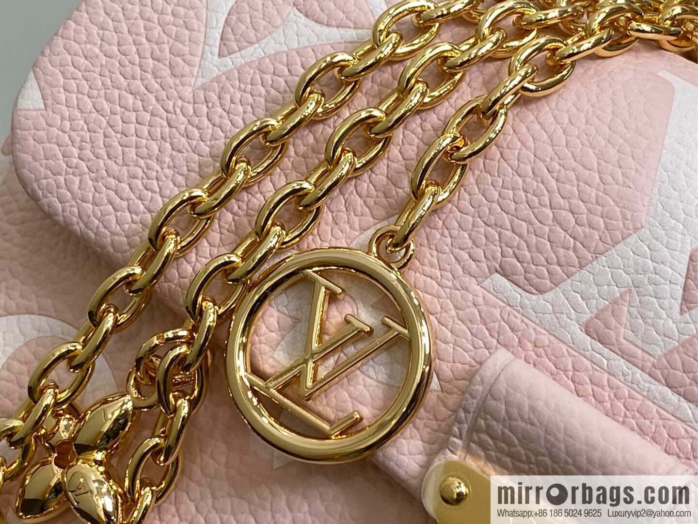 [Boutique‑grade] M12144 milkshake powder, full leather chain bag series M13796 This Nano Madeleine handbag
