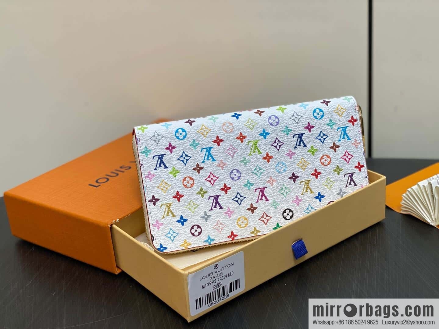 [Premium‑quality] M13992 white color, single zipper wallet series Zippy zipper wallet