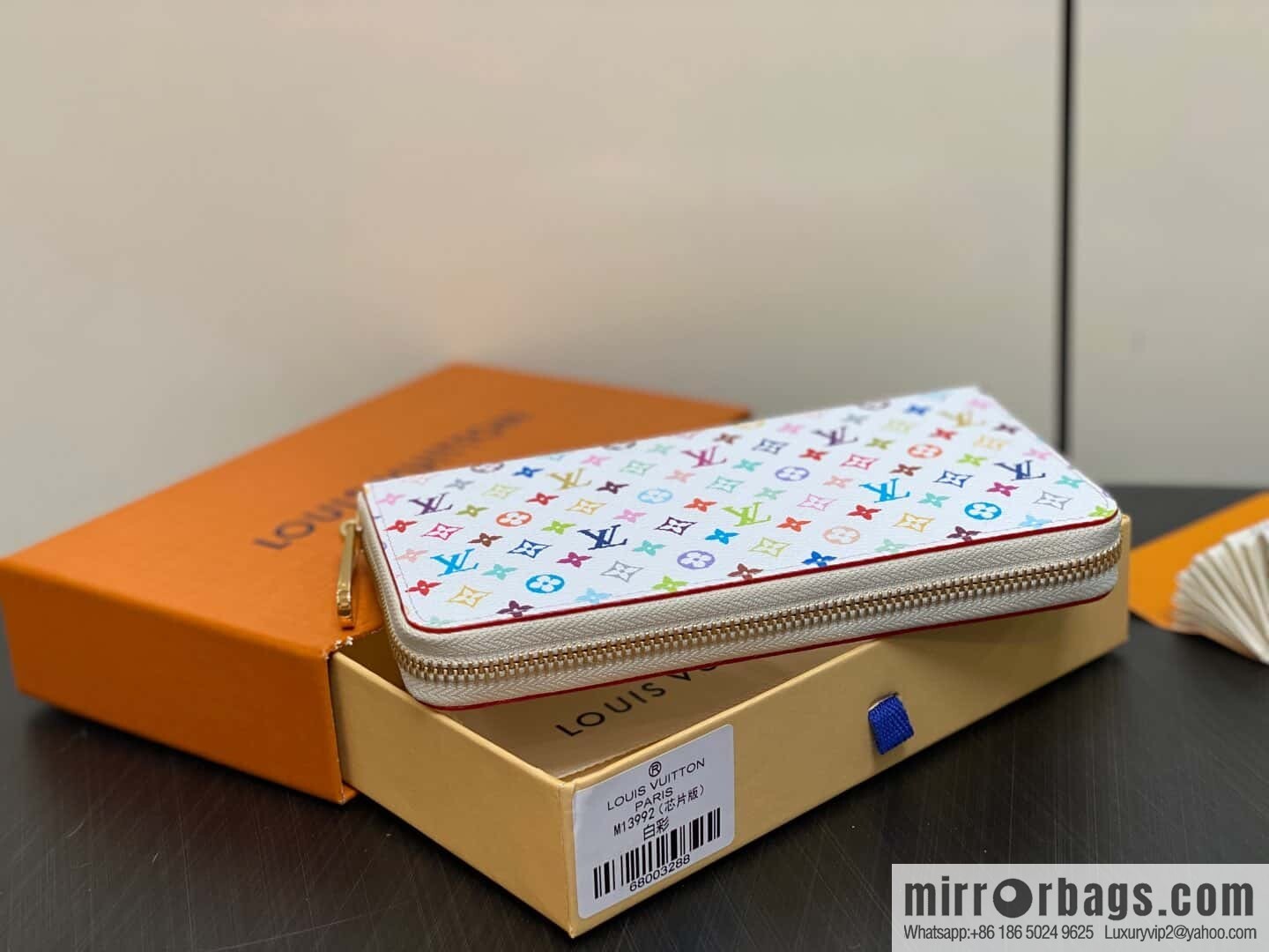 [Premium‑quality] M13992 white color, single zipper wallet series Zippy zipper wallet