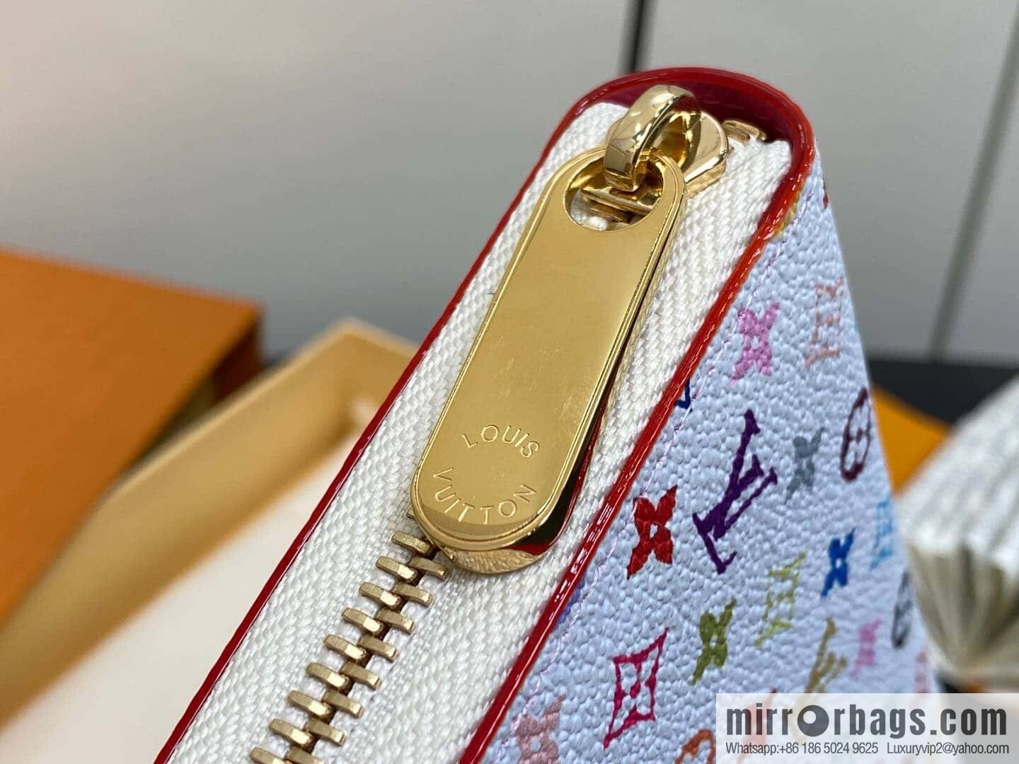 [Premium‑quality] M13992 white color, single zipper wallet series Zippy zipper wallet