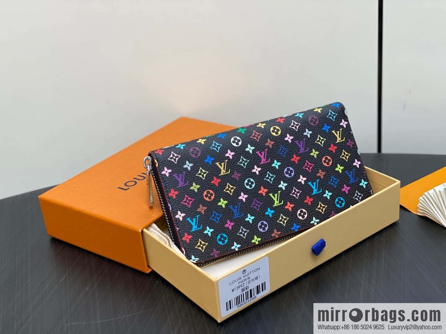 [Premium‑quality] M13992 black color, single zipper wallet series Zippy zipper wallet