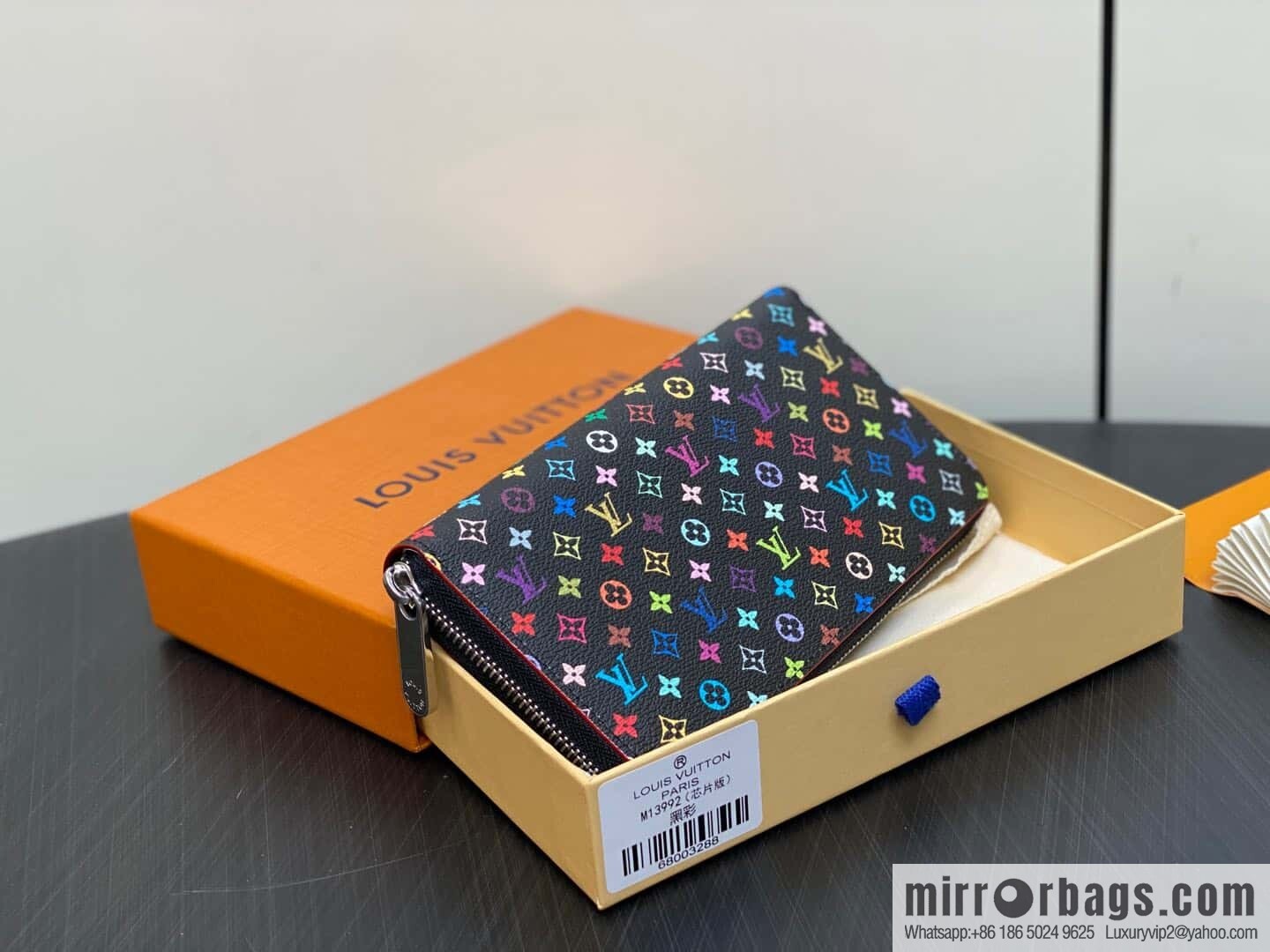 [Premium‑quality] M13992 black color, single zipper wallet series Zippy zipper wallet